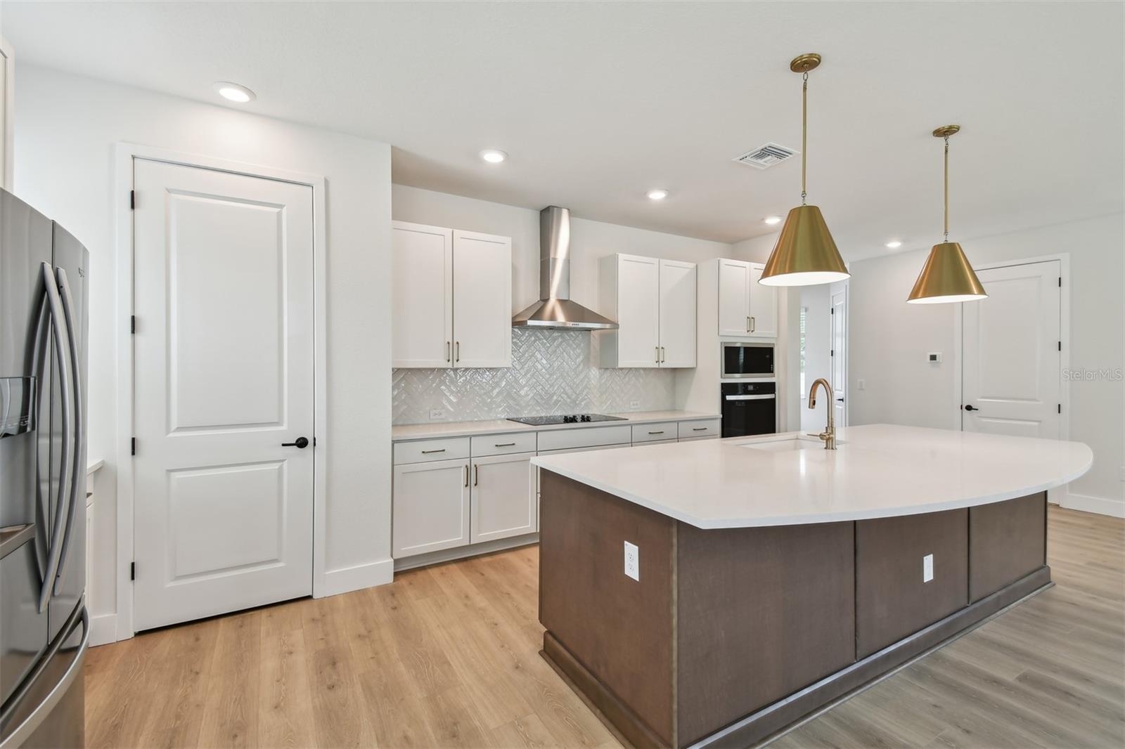 5235 9TH AVE N, ST PETERSBURG, FL, 33710