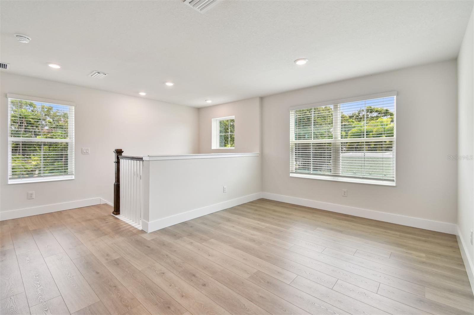 5235 9TH AVE N, ST PETERSBURG, FL, 33710