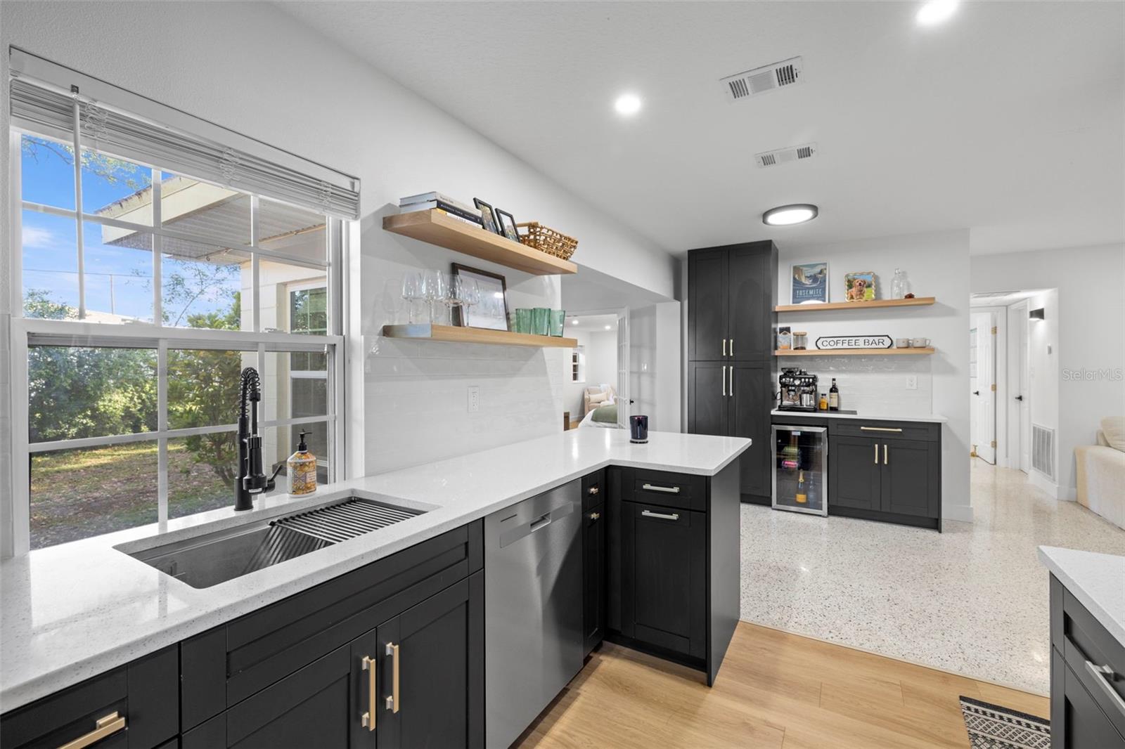 5809 DARTMOUTH AVE N, ST PETERSBURG, FL, 33710