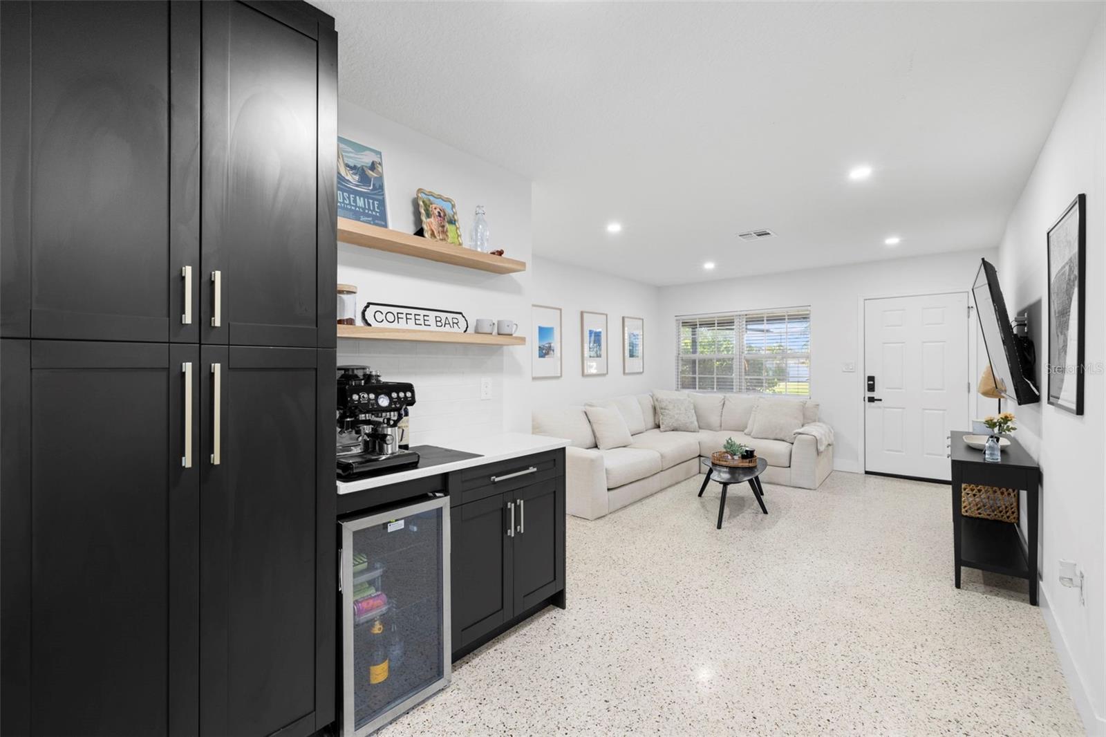 5809 DARTMOUTH AVE N, ST PETERSBURG, FL, 33710