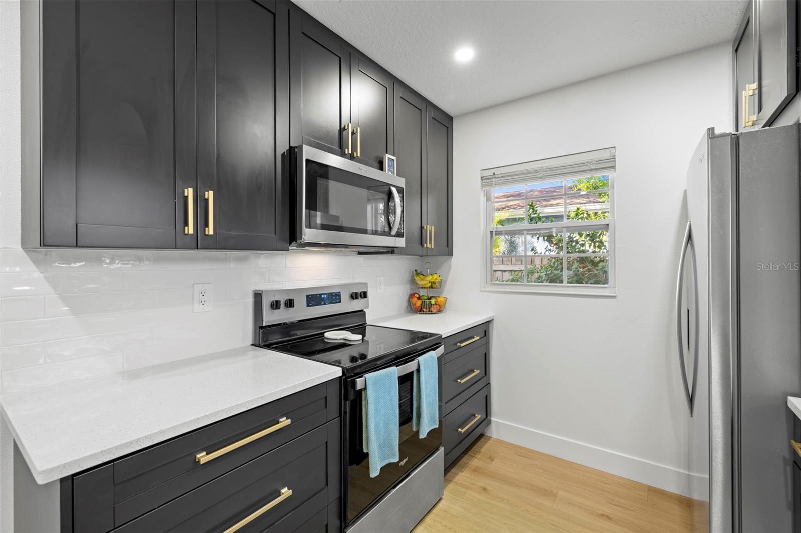 5809 DARTMOUTH AVE N, ST PETERSBURG, FL, 33710