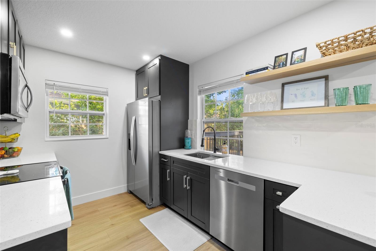 5809 DARTMOUTH AVE N, ST PETERSBURG, FL, 33710