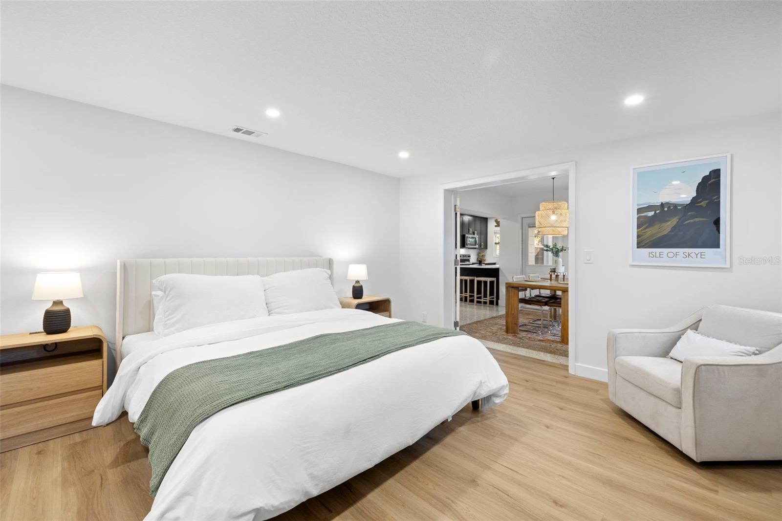 5809 DARTMOUTH AVE N, ST PETERSBURG, FL, 33710