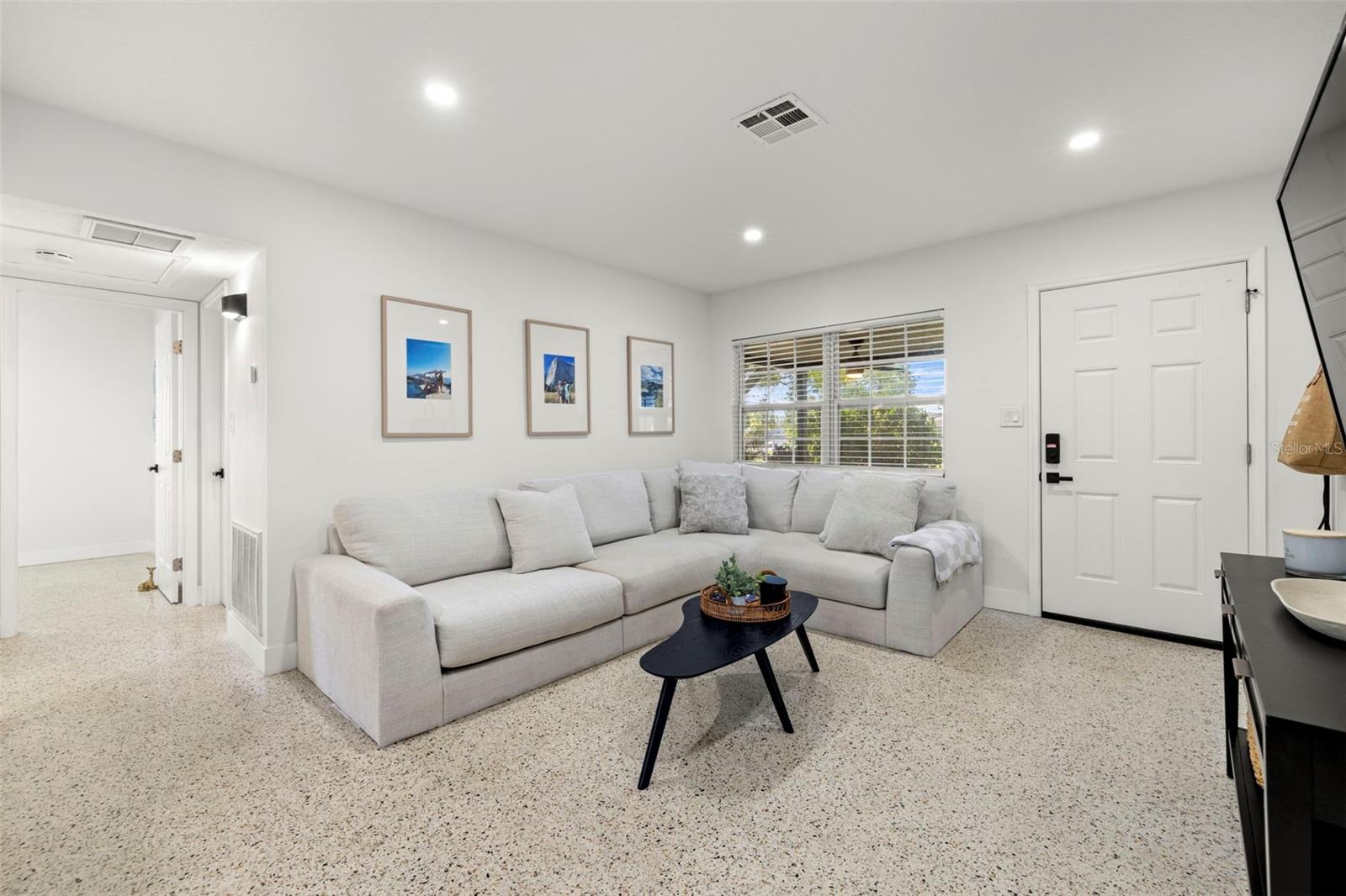 5809 DARTMOUTH AVE N, ST PETERSBURG, FL, 33710