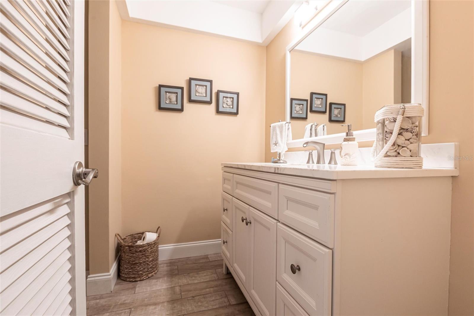 275 TAIT TER SE, PORT CHARLOTTE, FL, 33952