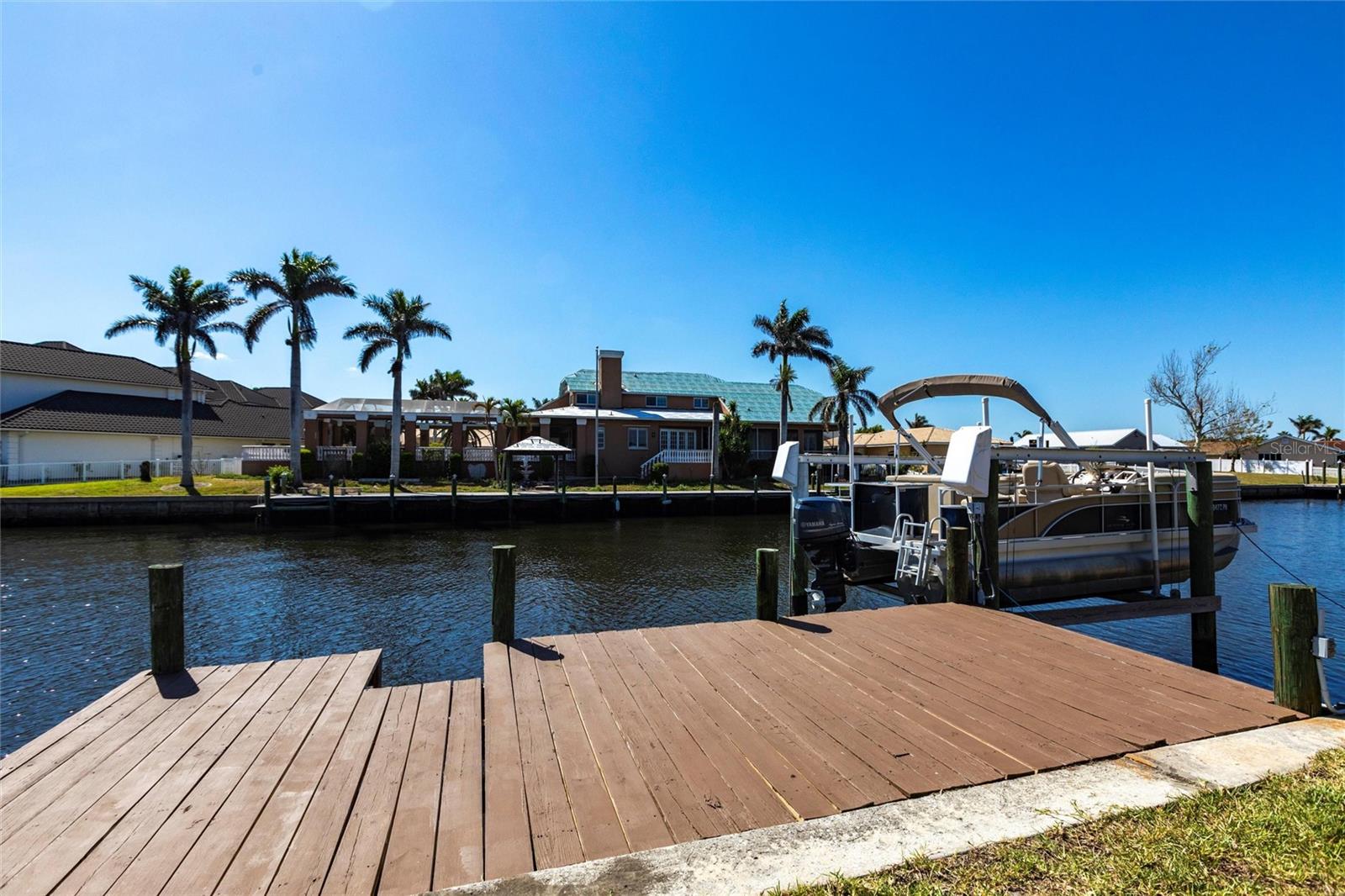 275 TAIT TER SE, PORT CHARLOTTE, FL, 33952