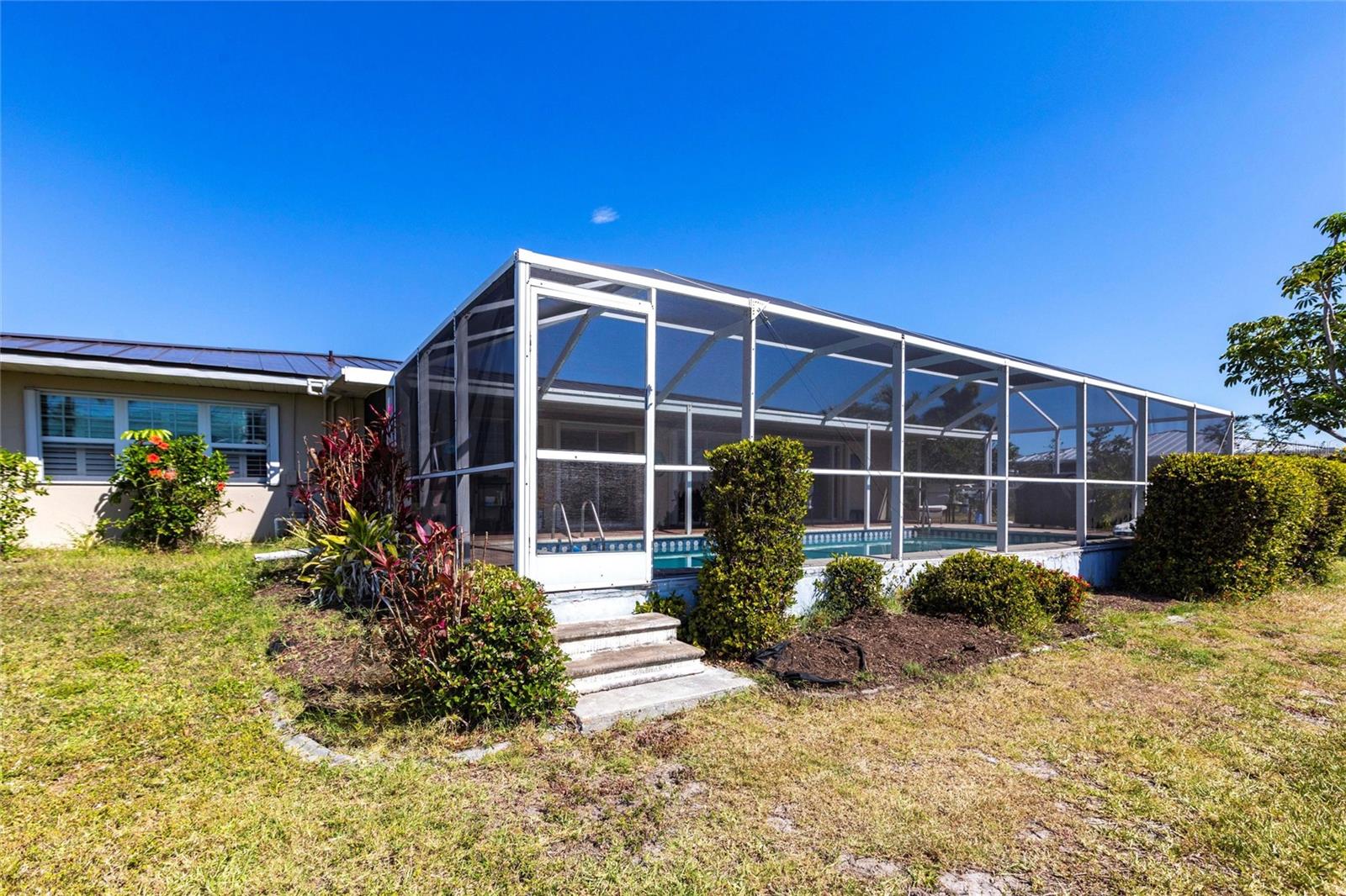 275 TAIT TER SE, PORT CHARLOTTE, FL, 33952