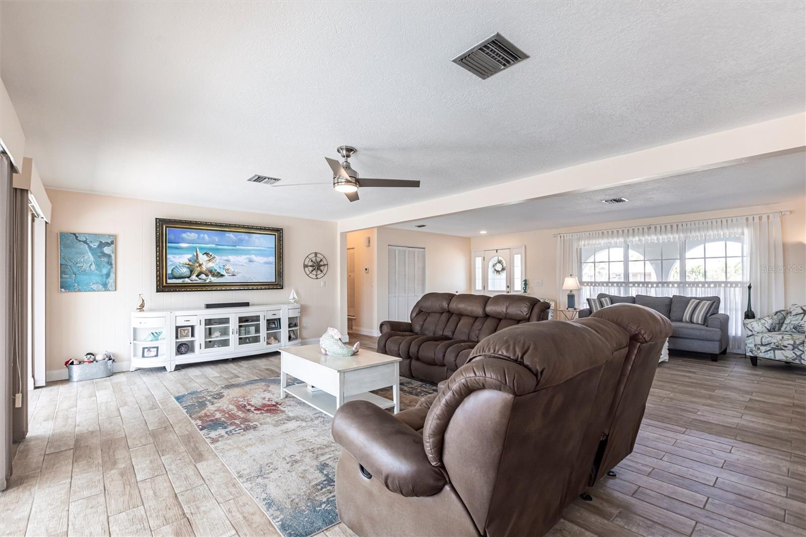 275 TAIT TER SE, PORT CHARLOTTE, FL, 33952