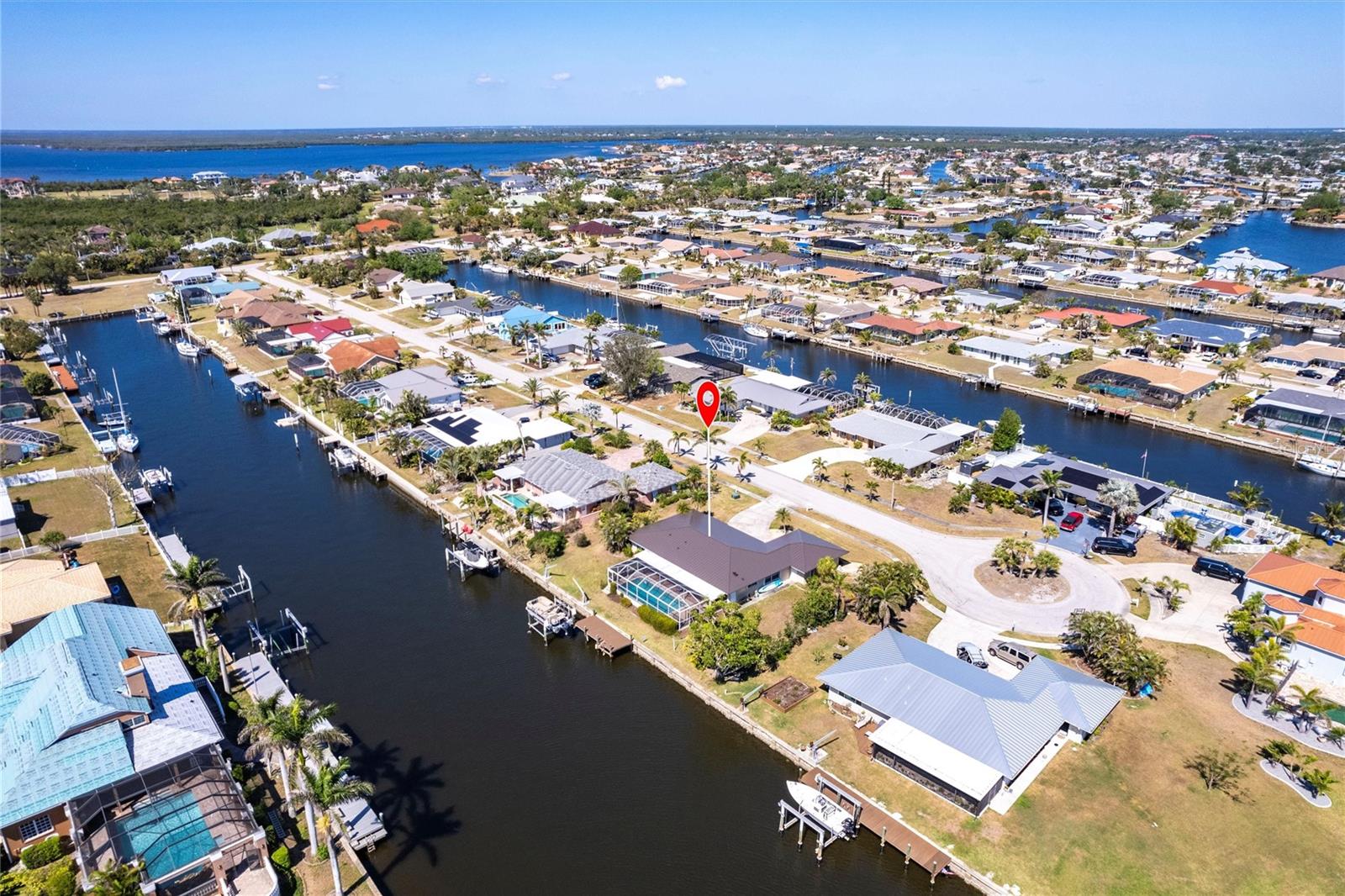 275 TAIT TER SE, PORT CHARLOTTE, FL, 33952
