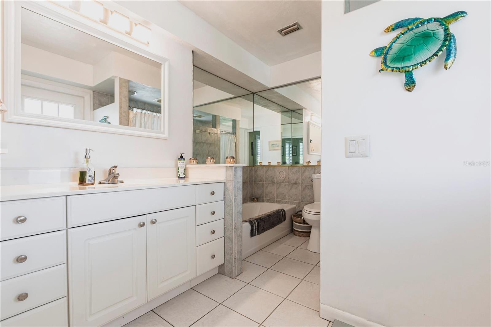275 TAIT TER SE, PORT CHARLOTTE, FL, 33952