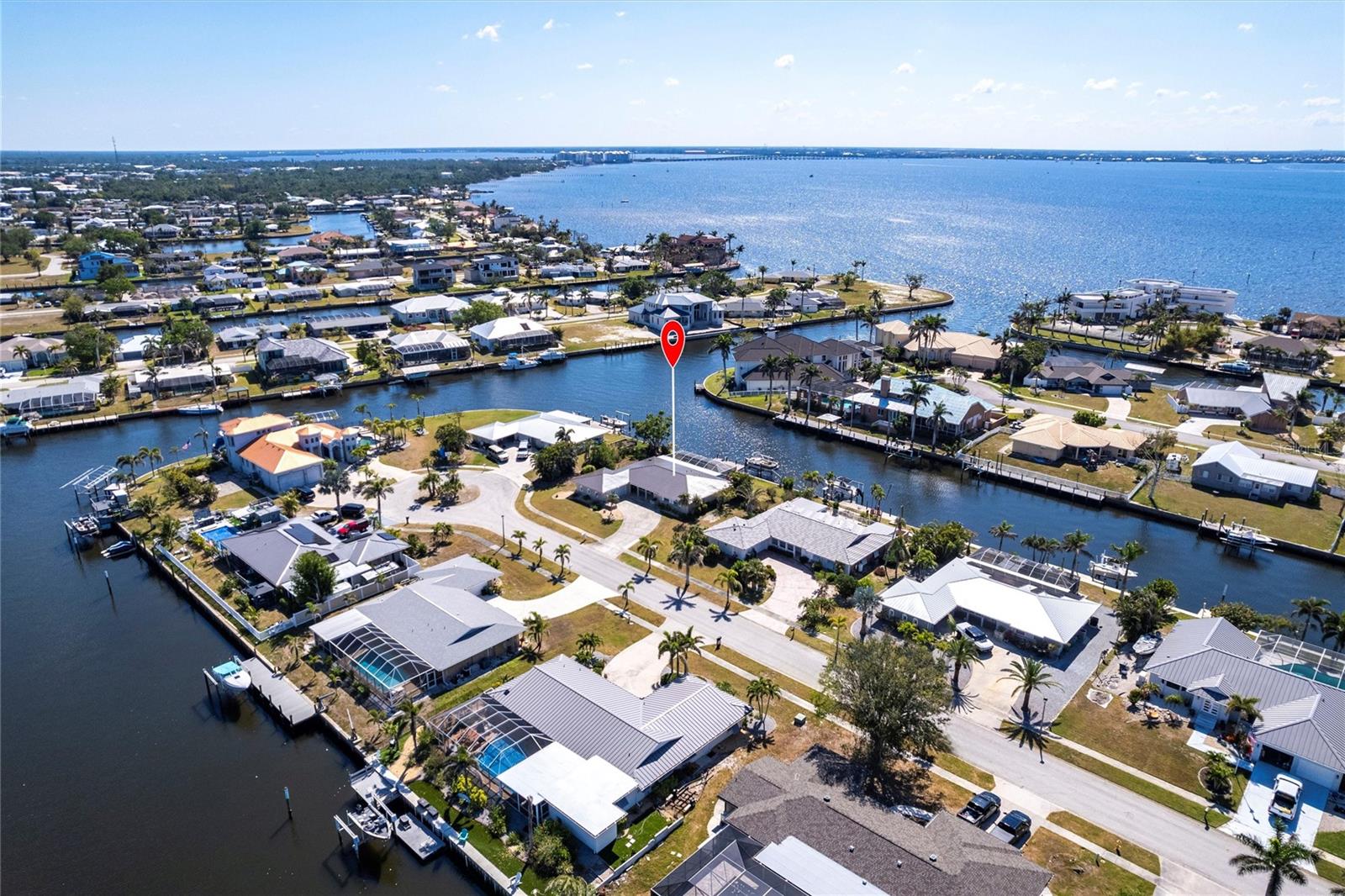 275 TAIT TER SE, PORT CHARLOTTE, FL, 33952