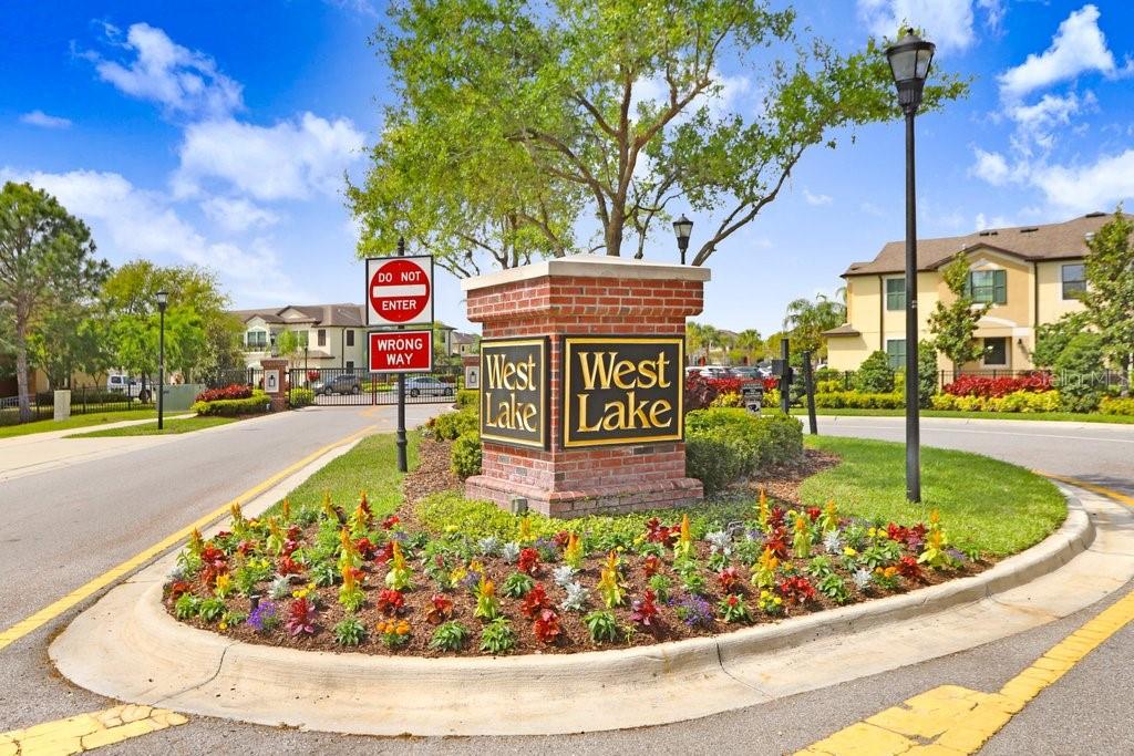 11521 CROWNED SPARROW LN, TAMPA, FL, 33626