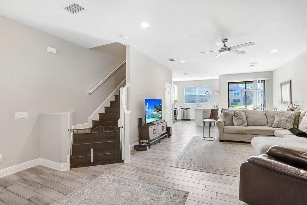 11521 CROWNED SPARROW LN, TAMPA, FL, 33626