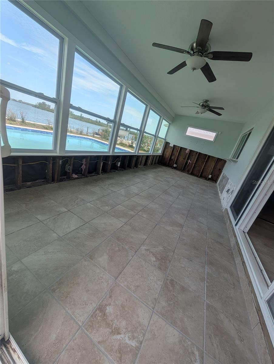 5434 OAKHURST DR, SEMINOLE, FL, 33772