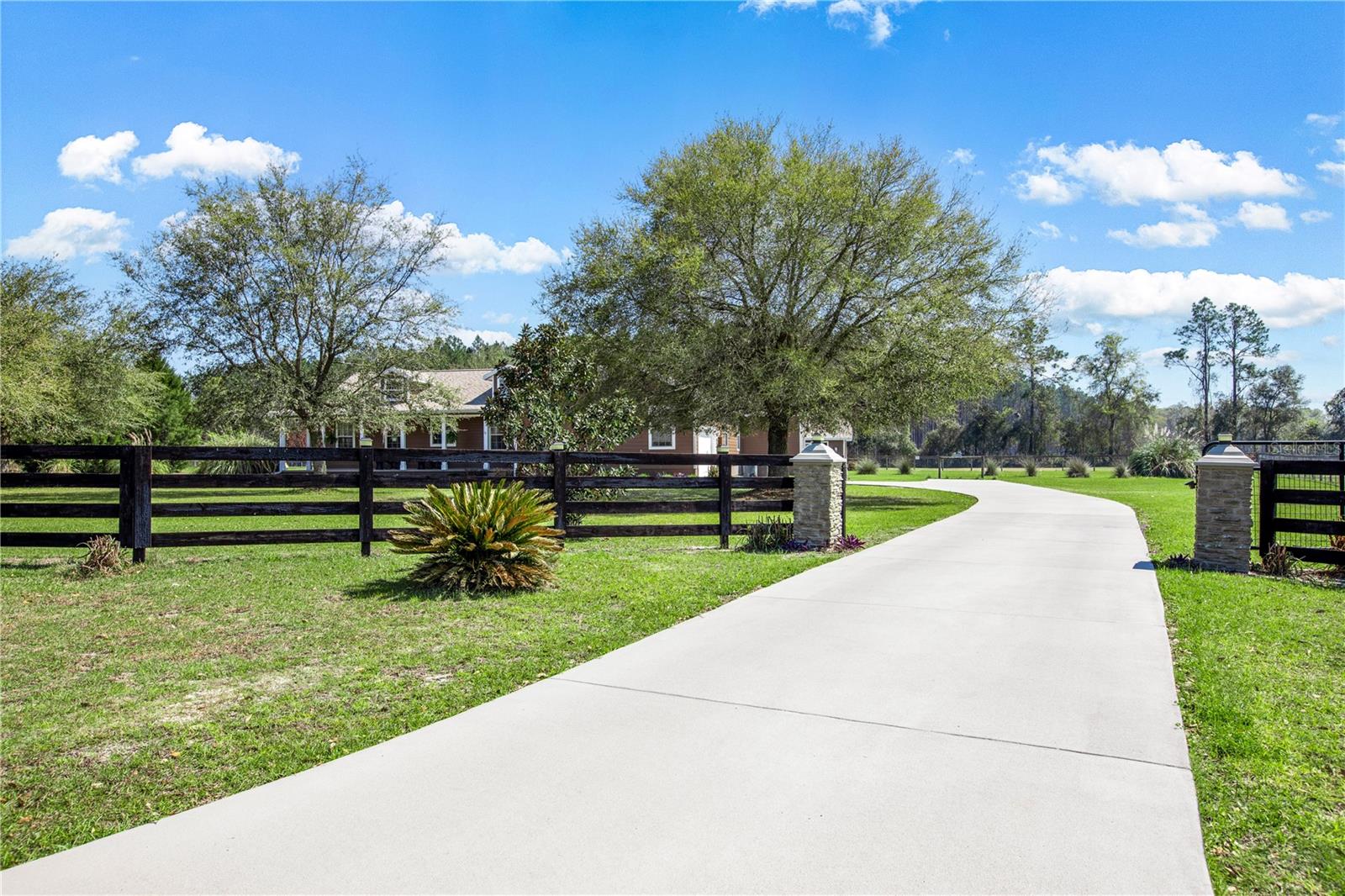 523 SW MARYNIK DR, HIGH SPRINGS, FL, 32643