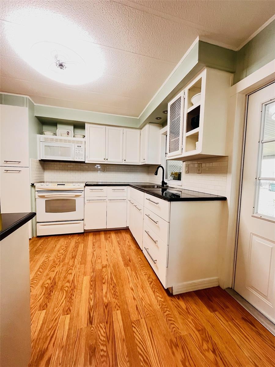 1829 CYPRESS POINT LN, SARASOTA, FL, 34234