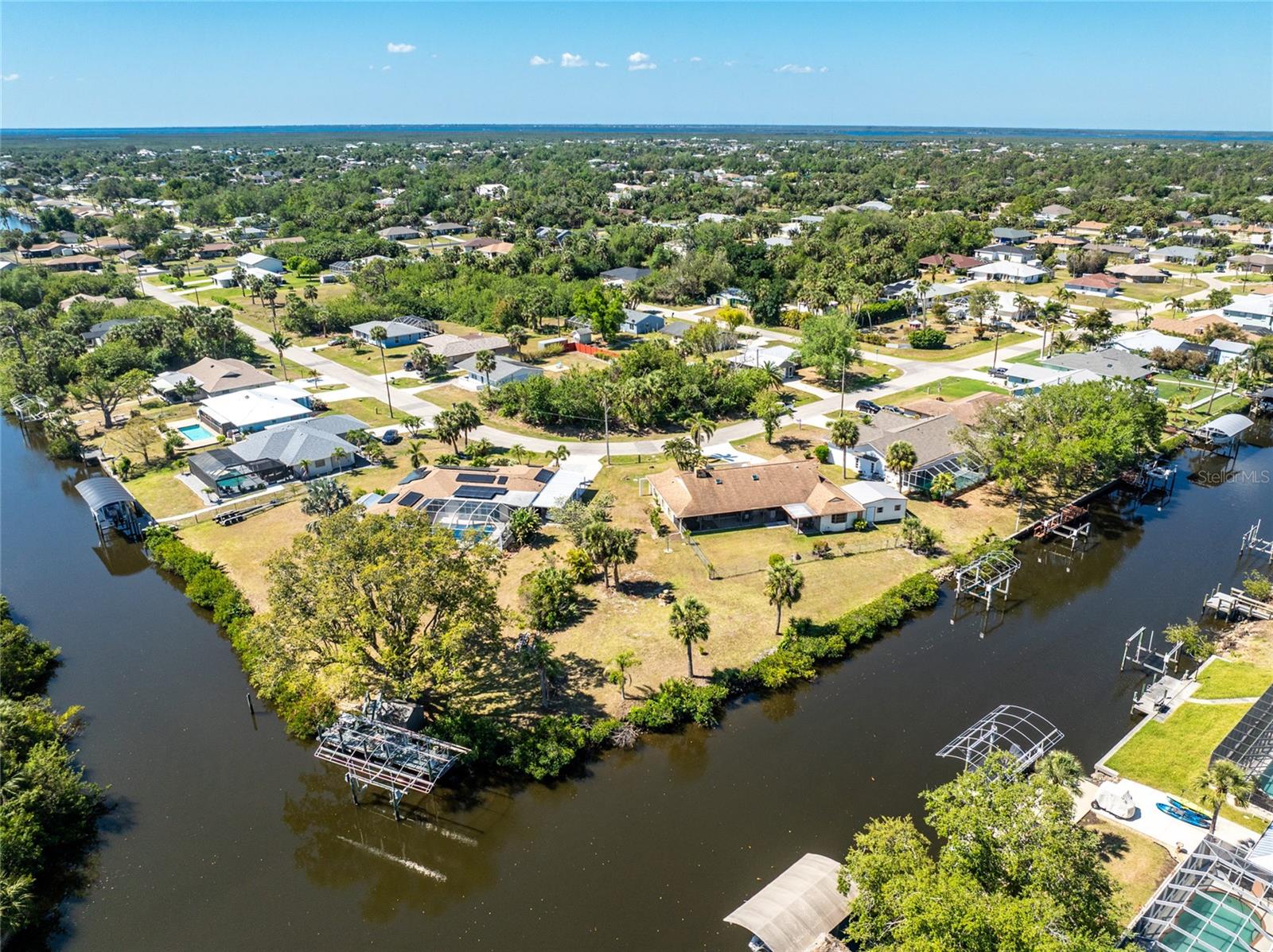 18584 ALPHONSE CIR, PORT CHARLOTTE, FL, 33948