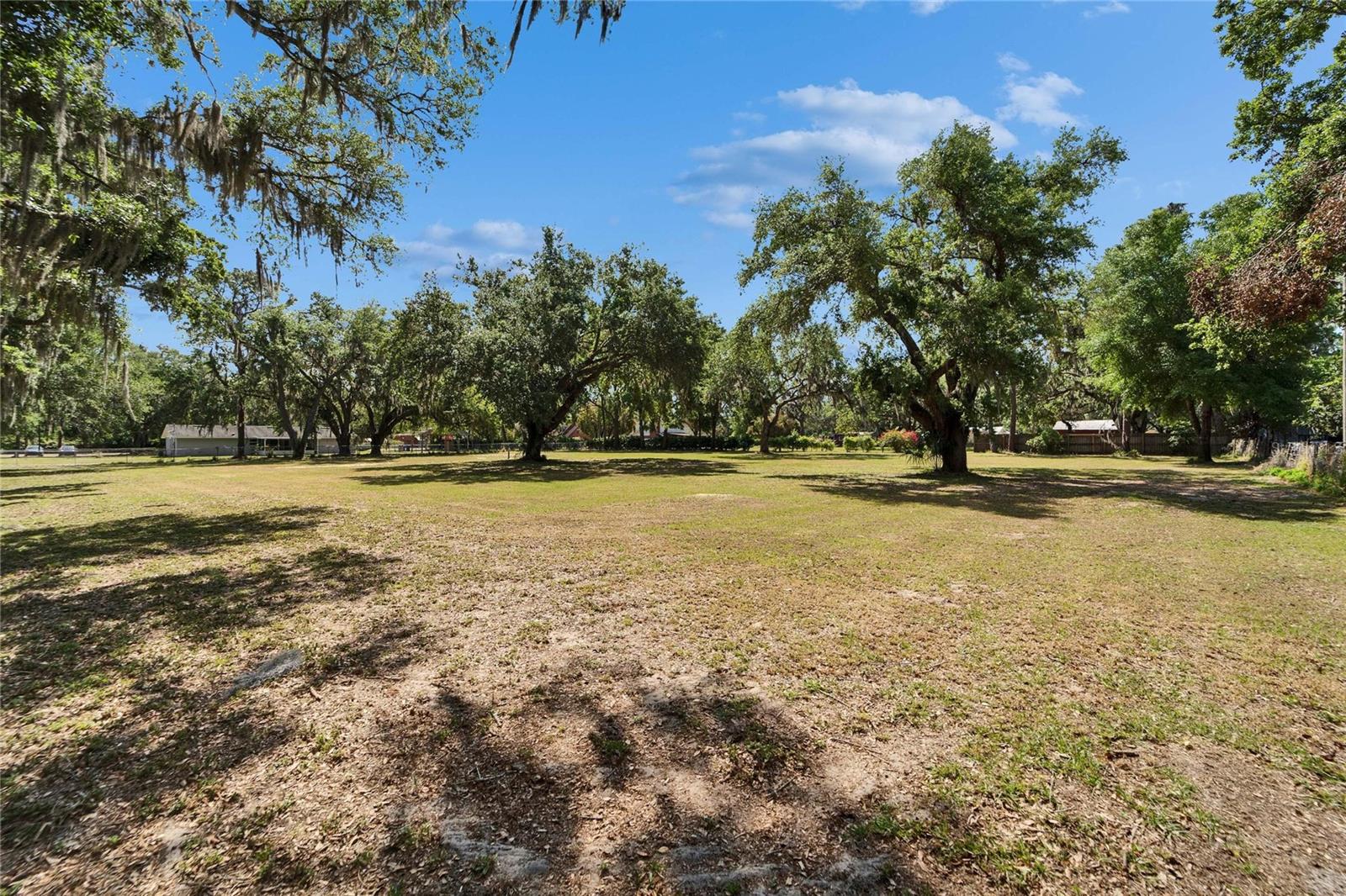 8209 EDISON RD, LITHIA, FL, 33547