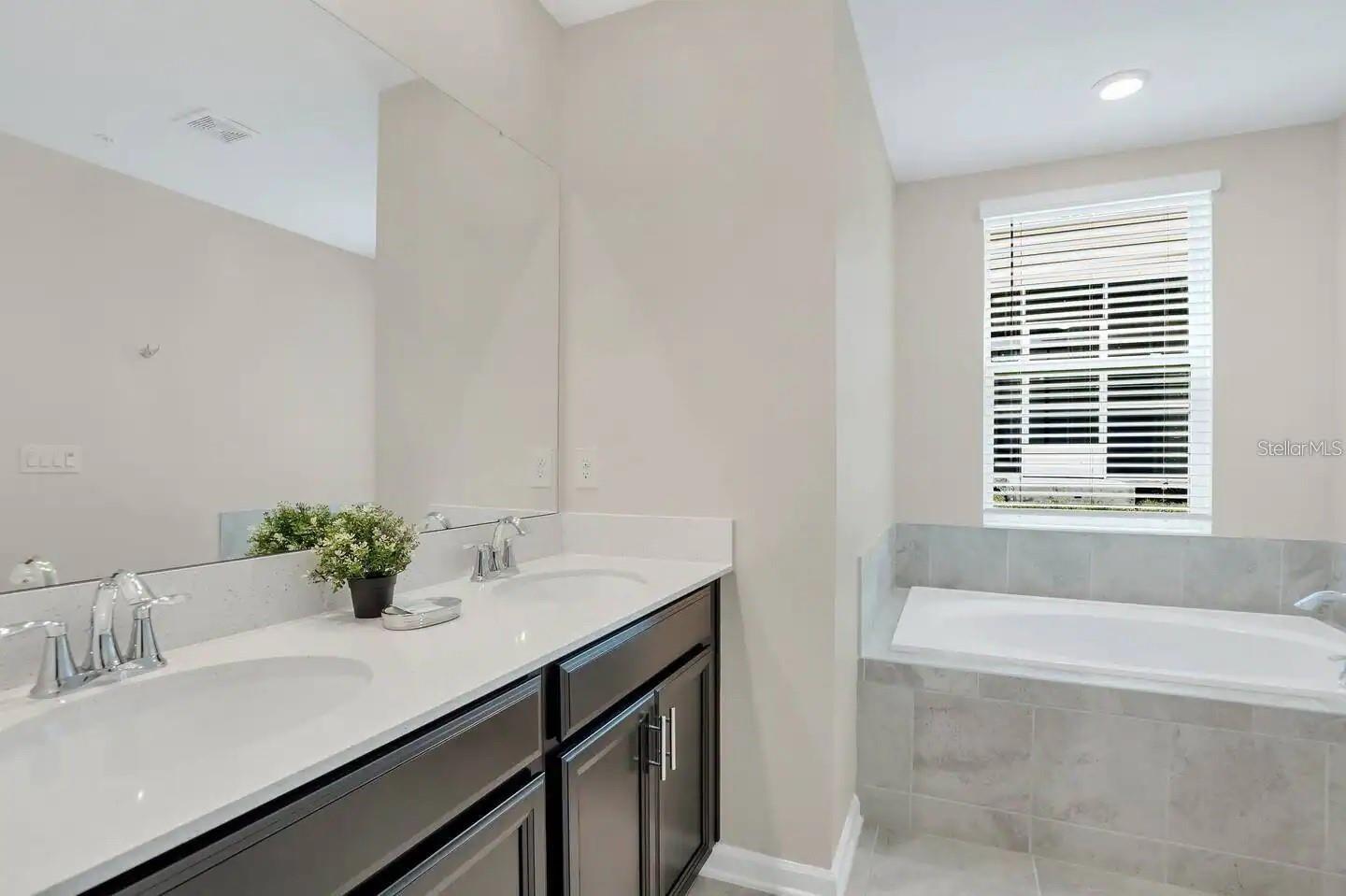 1129 DROP LN #1129, DAVENPORT, FL, 33896