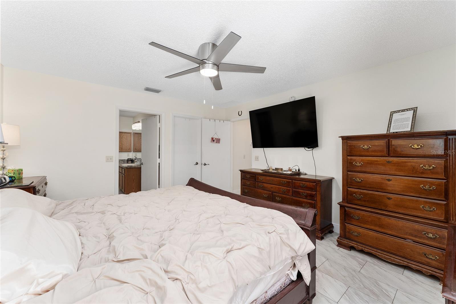 17951 SE 83RD PINELAND TER, THE VILLAGES, FL, 32162
