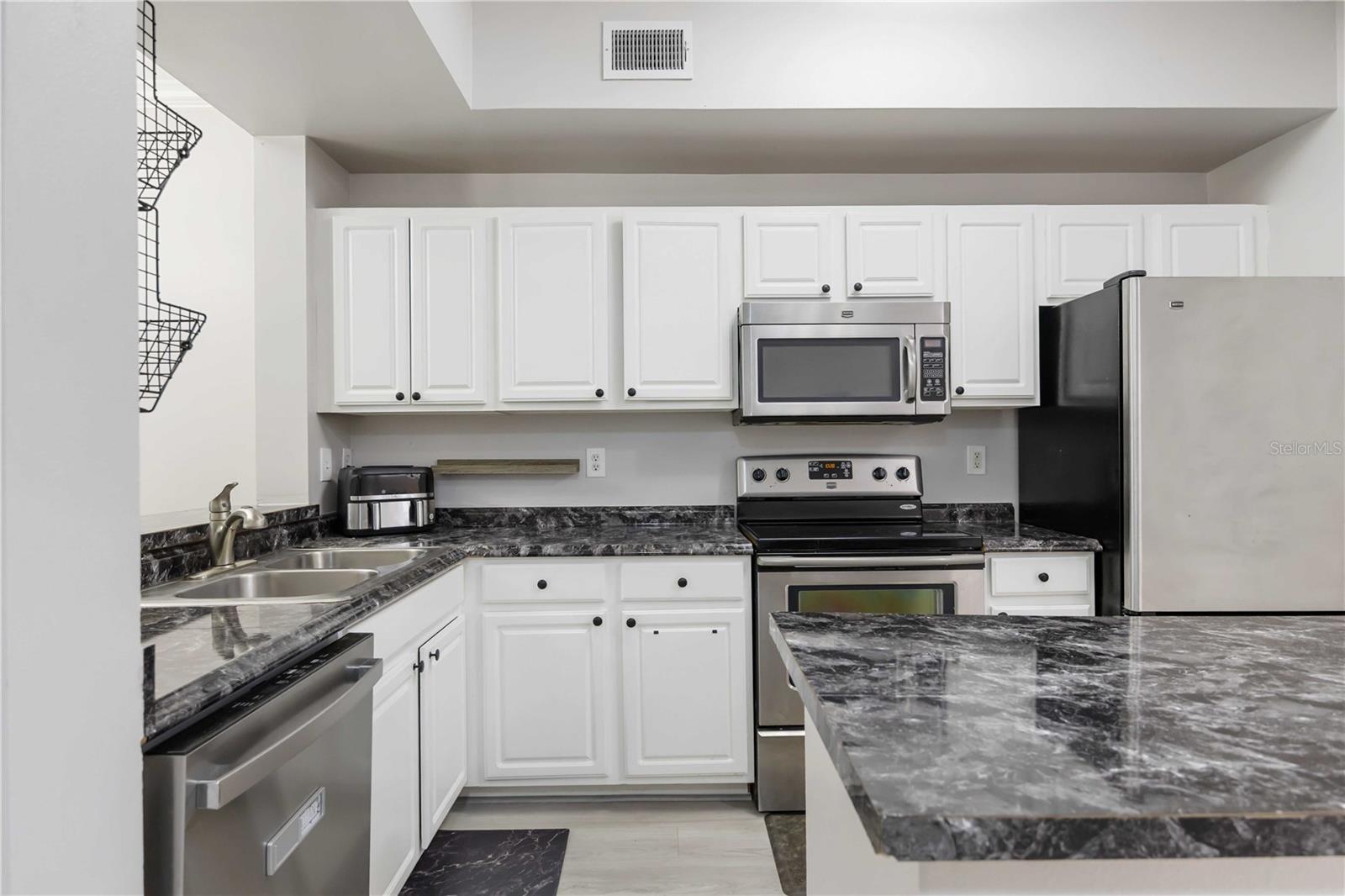 5691 BENTGRASS DR #211, SARASOTA, FL, 34235