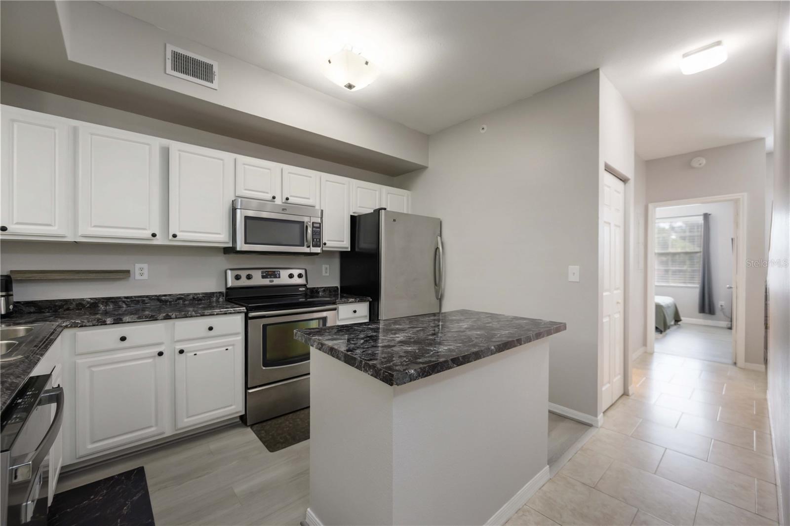 5691 BENTGRASS DR #211, SARASOTA, FL, 34235