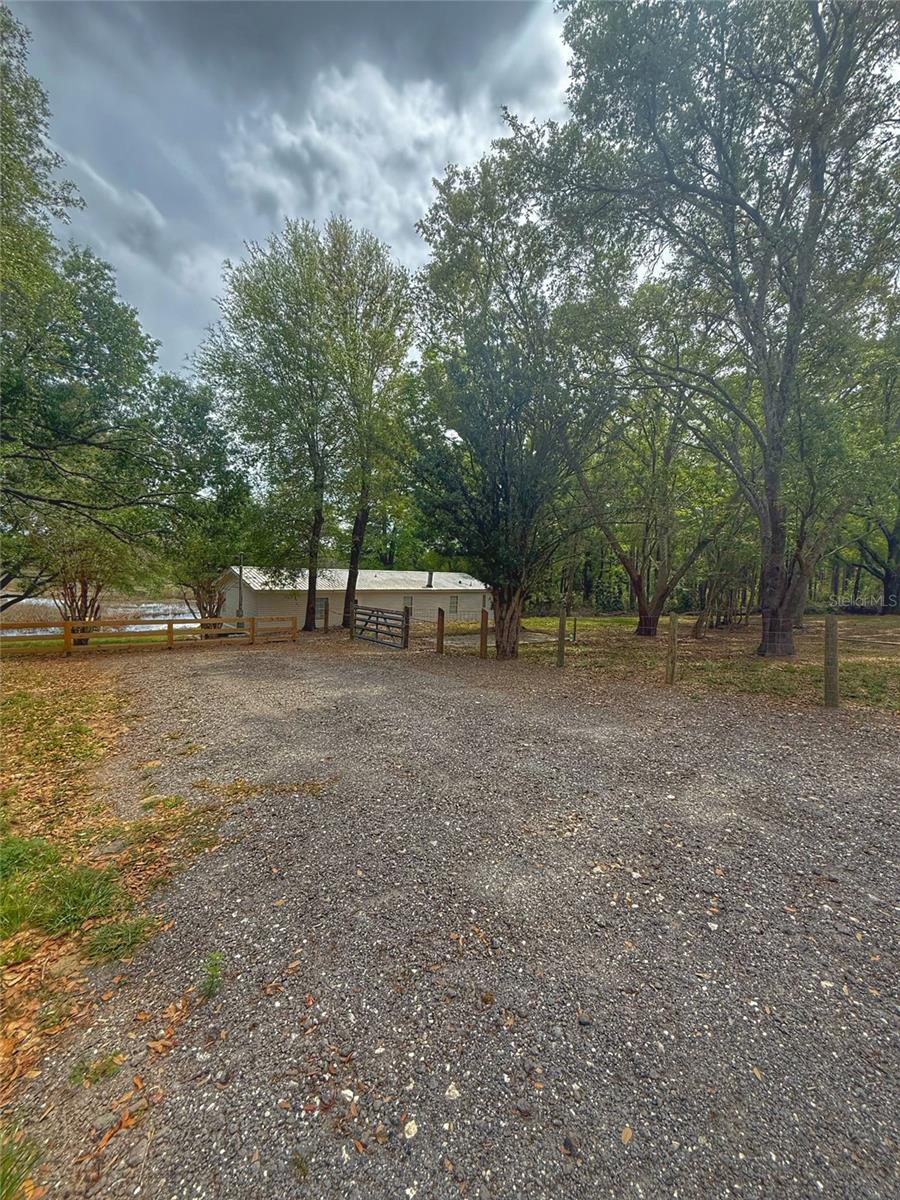 15991 SE 258TH AVE RD, UMATILLA, FL, 32784
