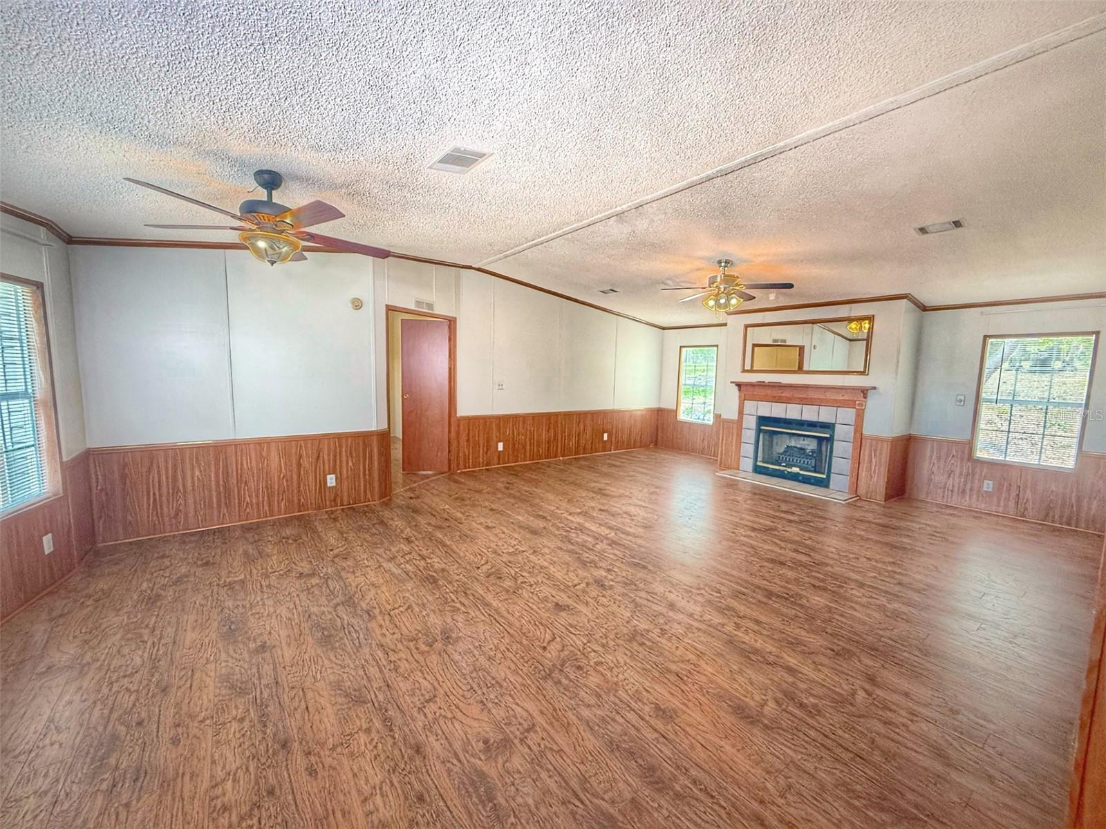 15991 SE 258TH AVE RD, UMATILLA, FL, 32784