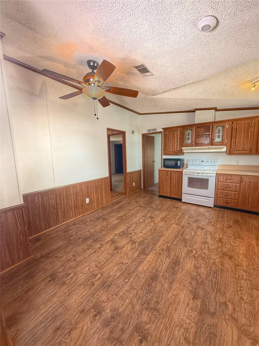 15991 SE 258TH AVE RD, UMATILLA, FL, 32784