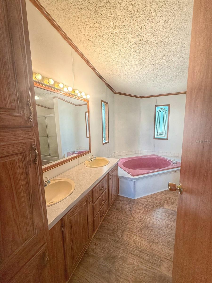 15991 SE 258TH AVE RD, UMATILLA, FL, 32784