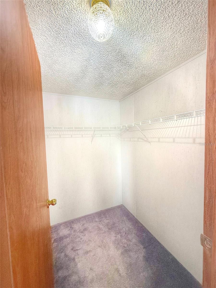 15991 SE 258TH AVE RD, UMATILLA, FL, 32784