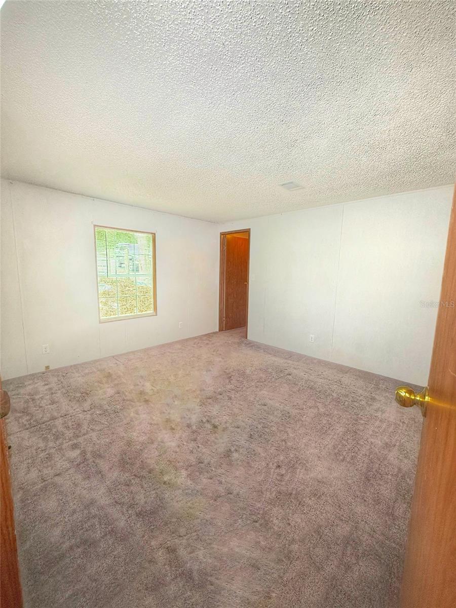 15991 SE 258TH AVE RD, UMATILLA, FL, 32784