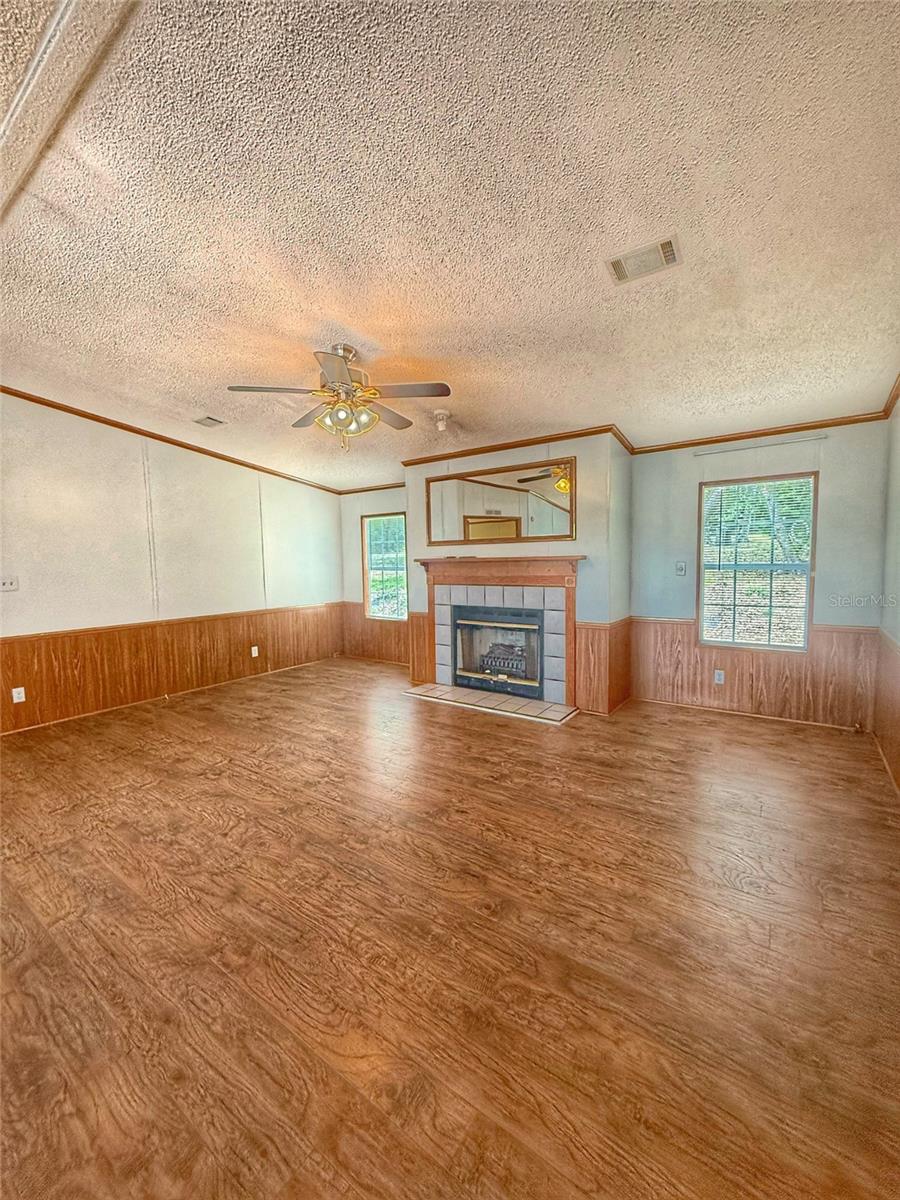 15991 SE 258TH AVE RD, UMATILLA, FL, 32784