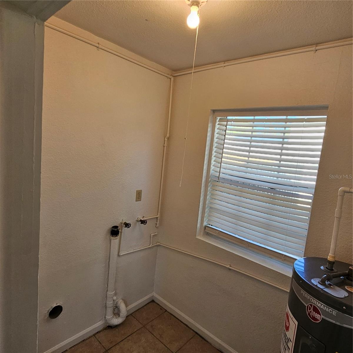 3413 W CHEROKEE AVE, TAMPA, FL, 33611