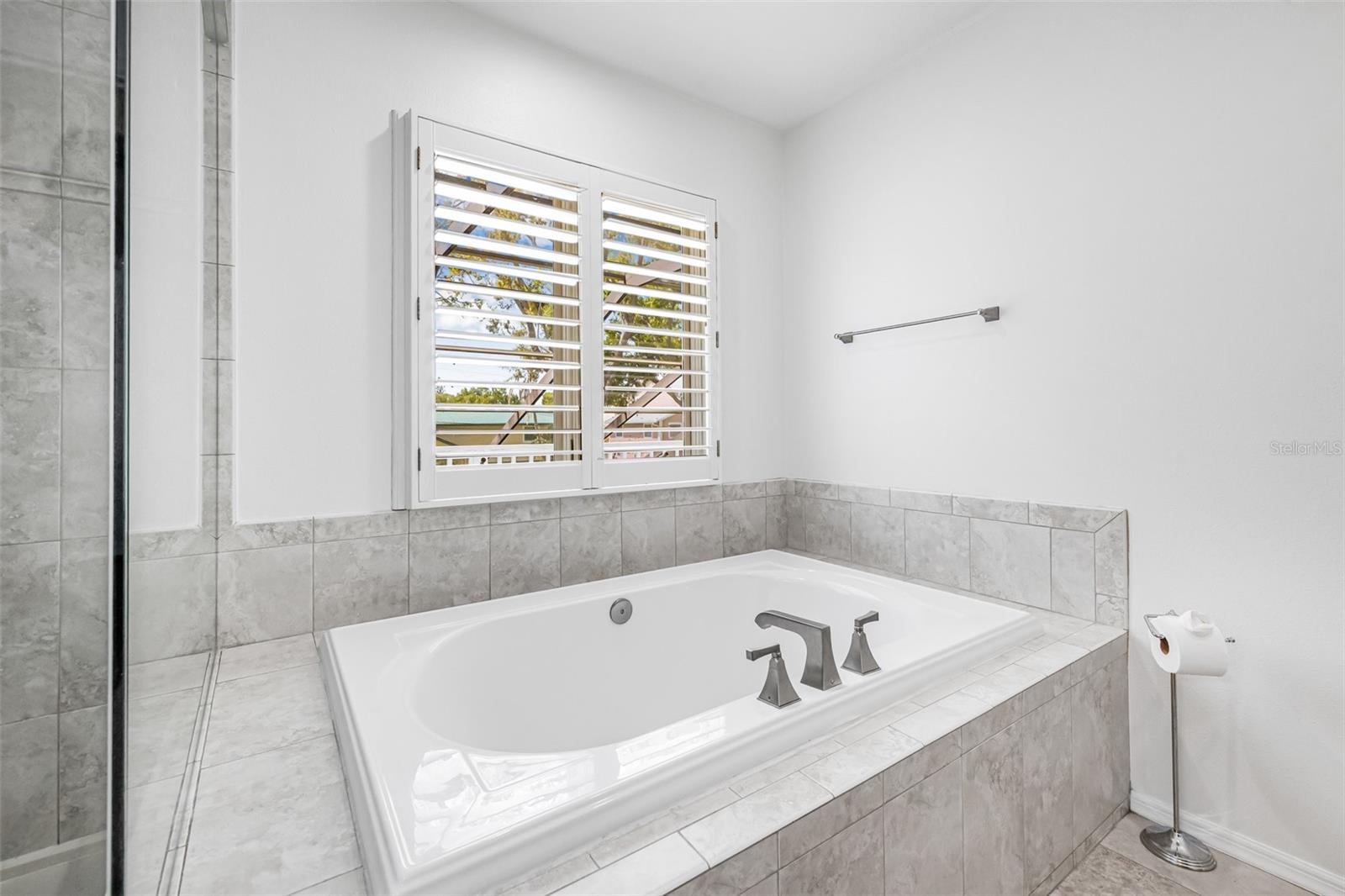 7352 HUNT CLUB LN, SEMINOLE, FL, 33776