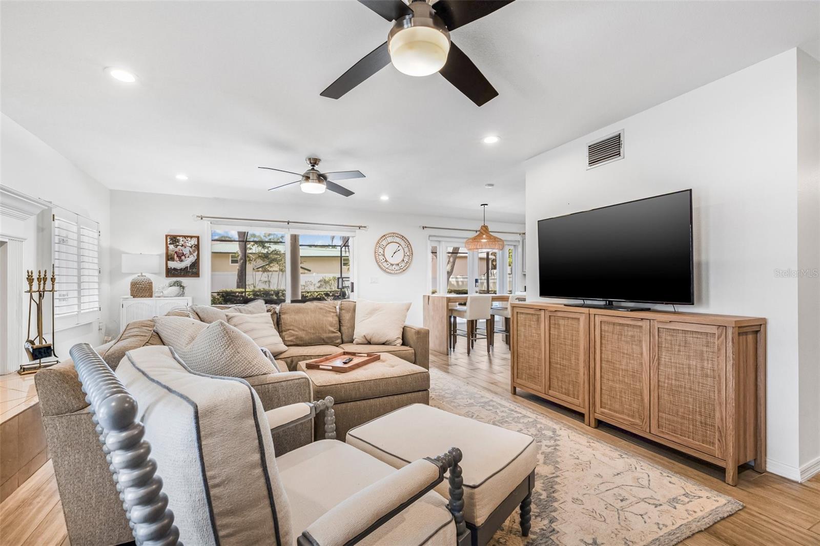 7352 HUNT CLUB LN, SEMINOLE, FL, 33776