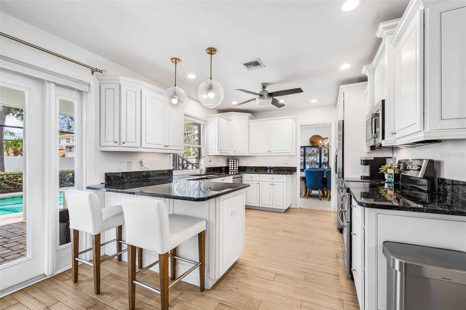 7352 HUNT CLUB LN, SEMINOLE, FL, 33776