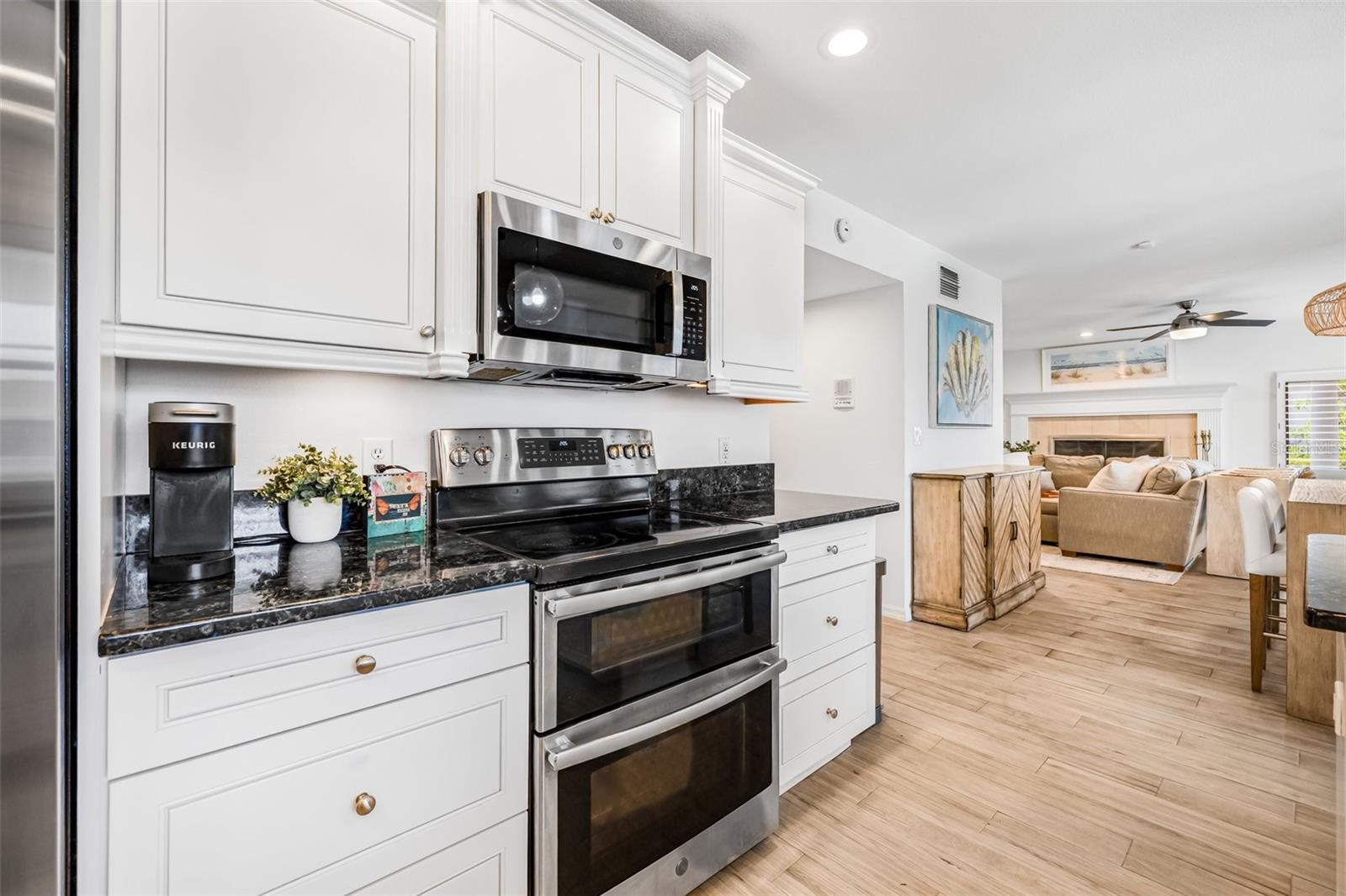 7352 HUNT CLUB LN, SEMINOLE, FL, 33776