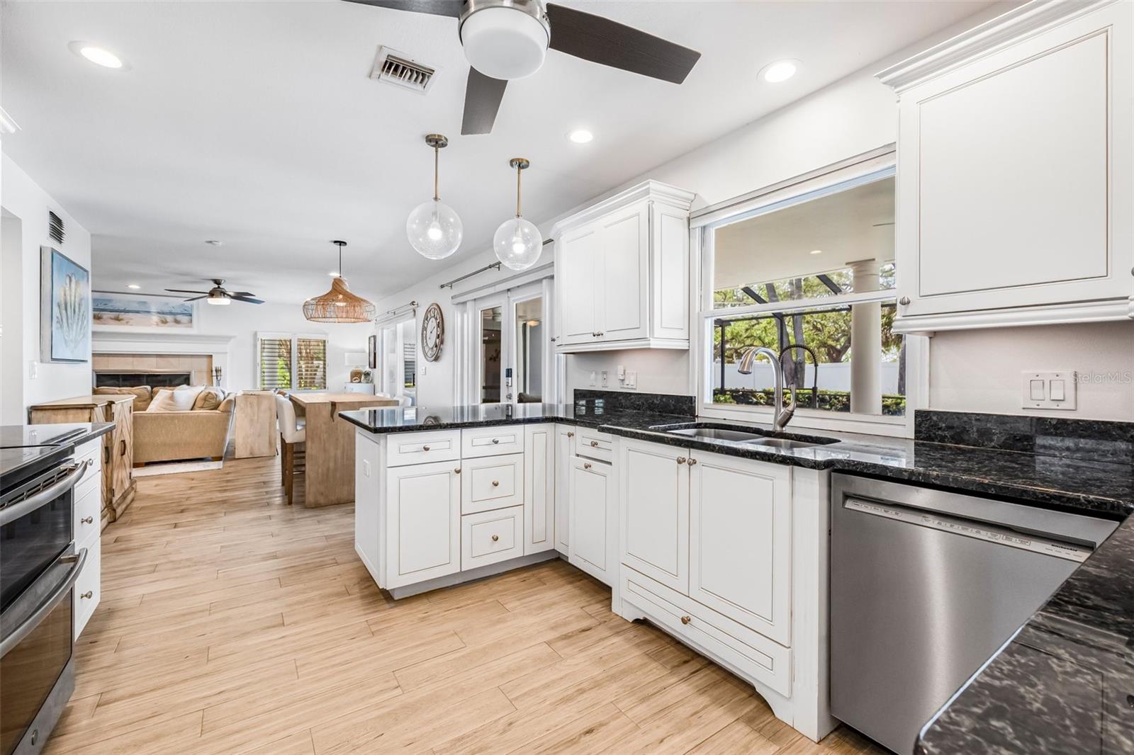 7352 HUNT CLUB LN, SEMINOLE, FL, 33776