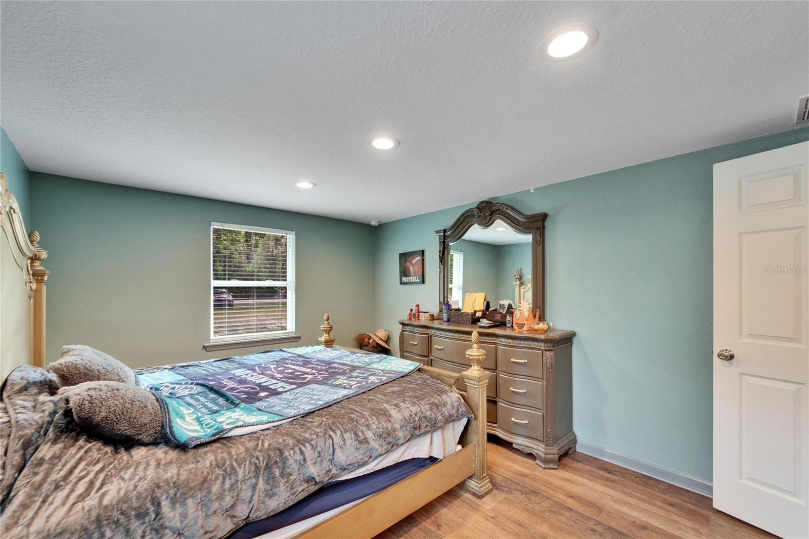 8211 EDISON RD, LITHIA, FL, 33547