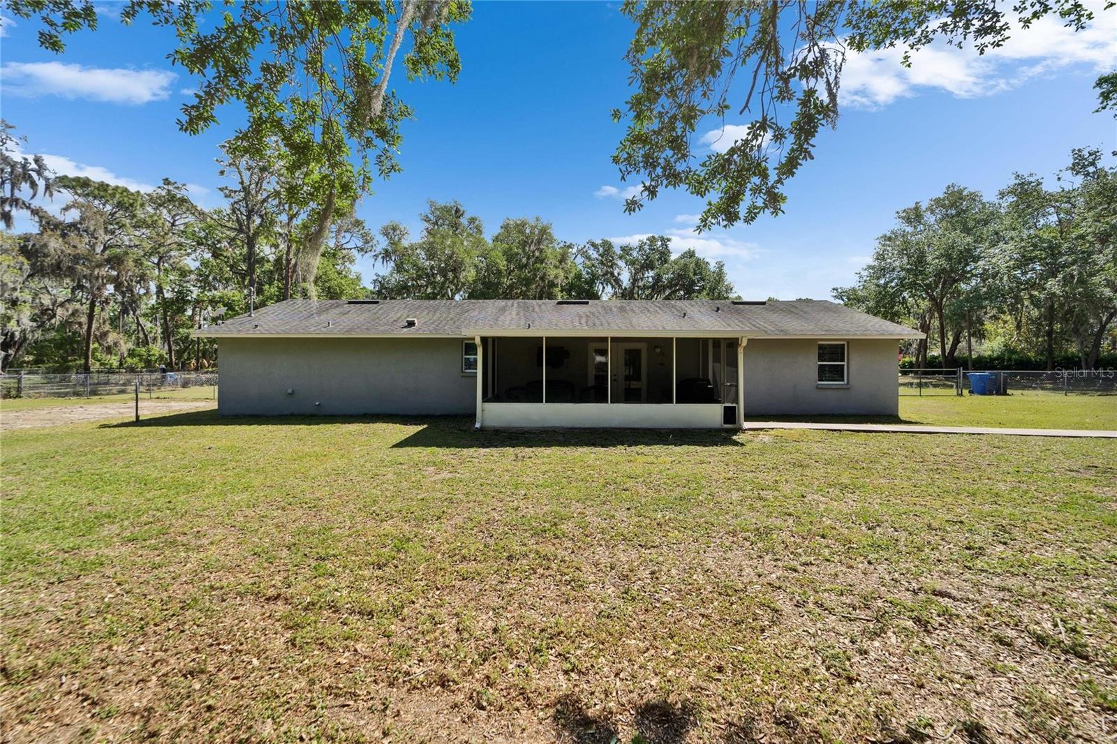 8211 EDISON RD, LITHIA, FL, 33547