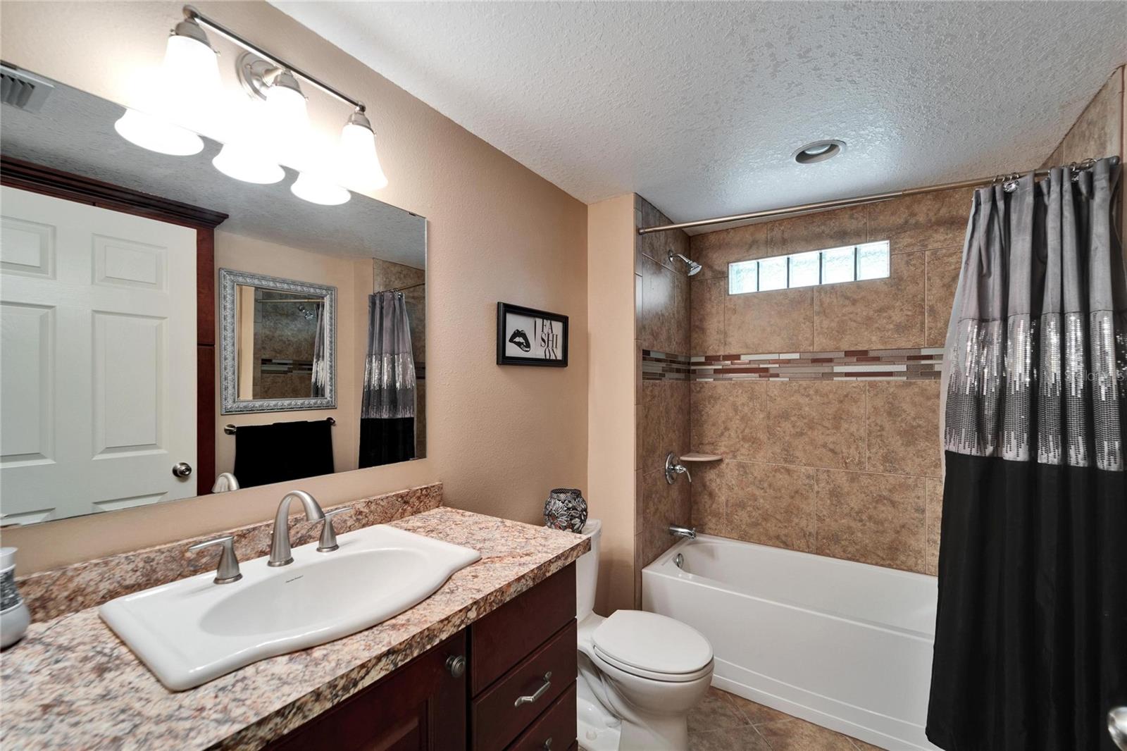 8211 EDISON RD, LITHIA, FL, 33547