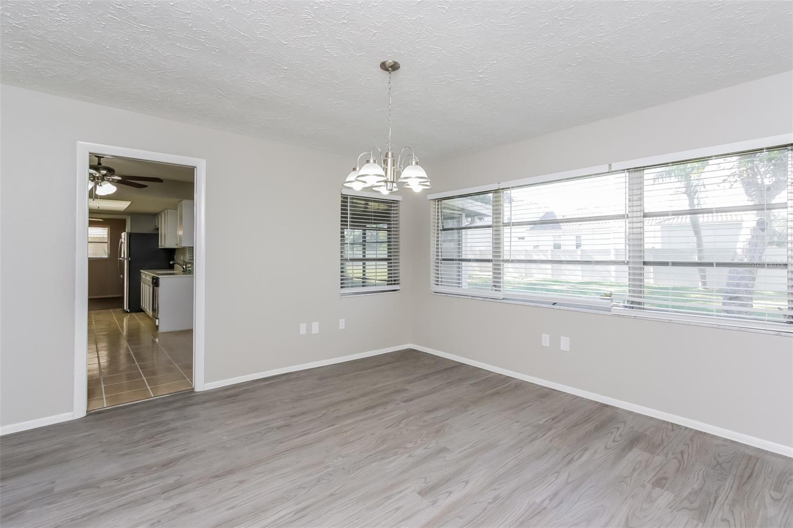 1928 E LEEWYNN DR, SARASOTA, FL, 34240