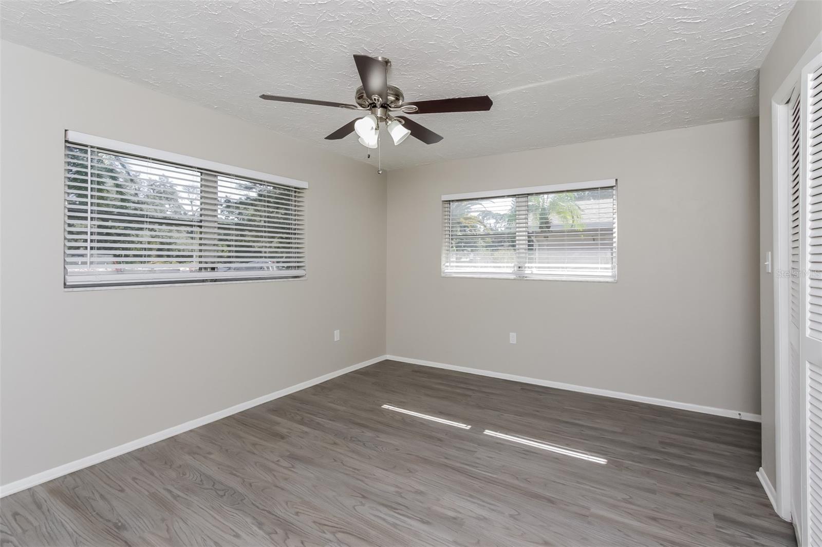 1928 E LEEWYNN DR, SARASOTA, FL, 34240