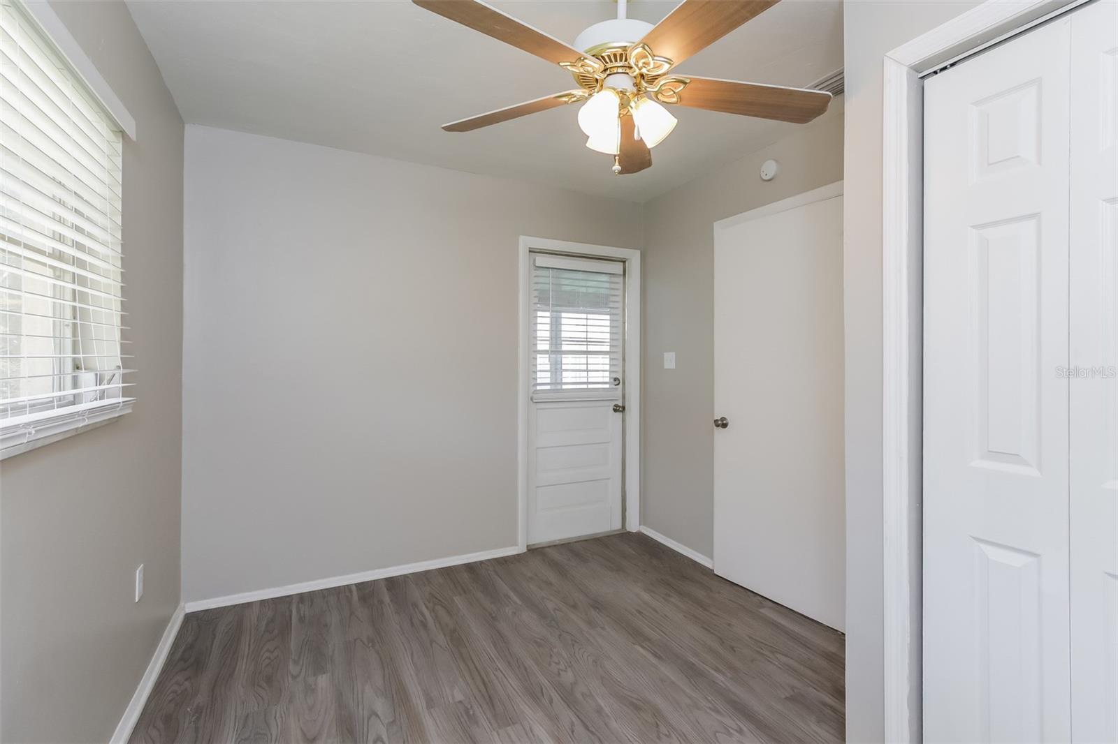 1928 E LEEWYNN DR, SARASOTA, FL, 34240