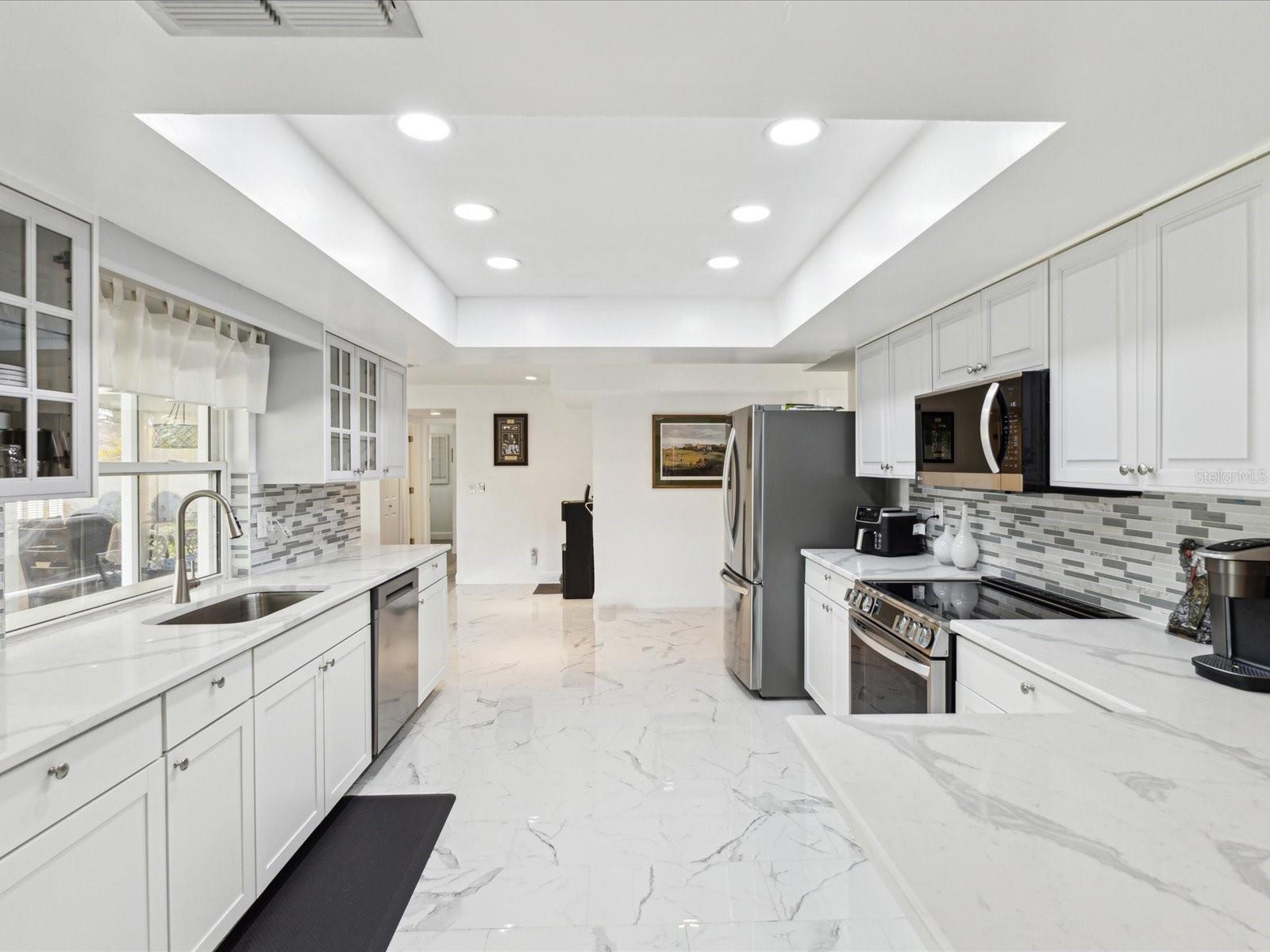 1666 N DAKOTA AVE NE, ST PETERSBURG, FL, 33703