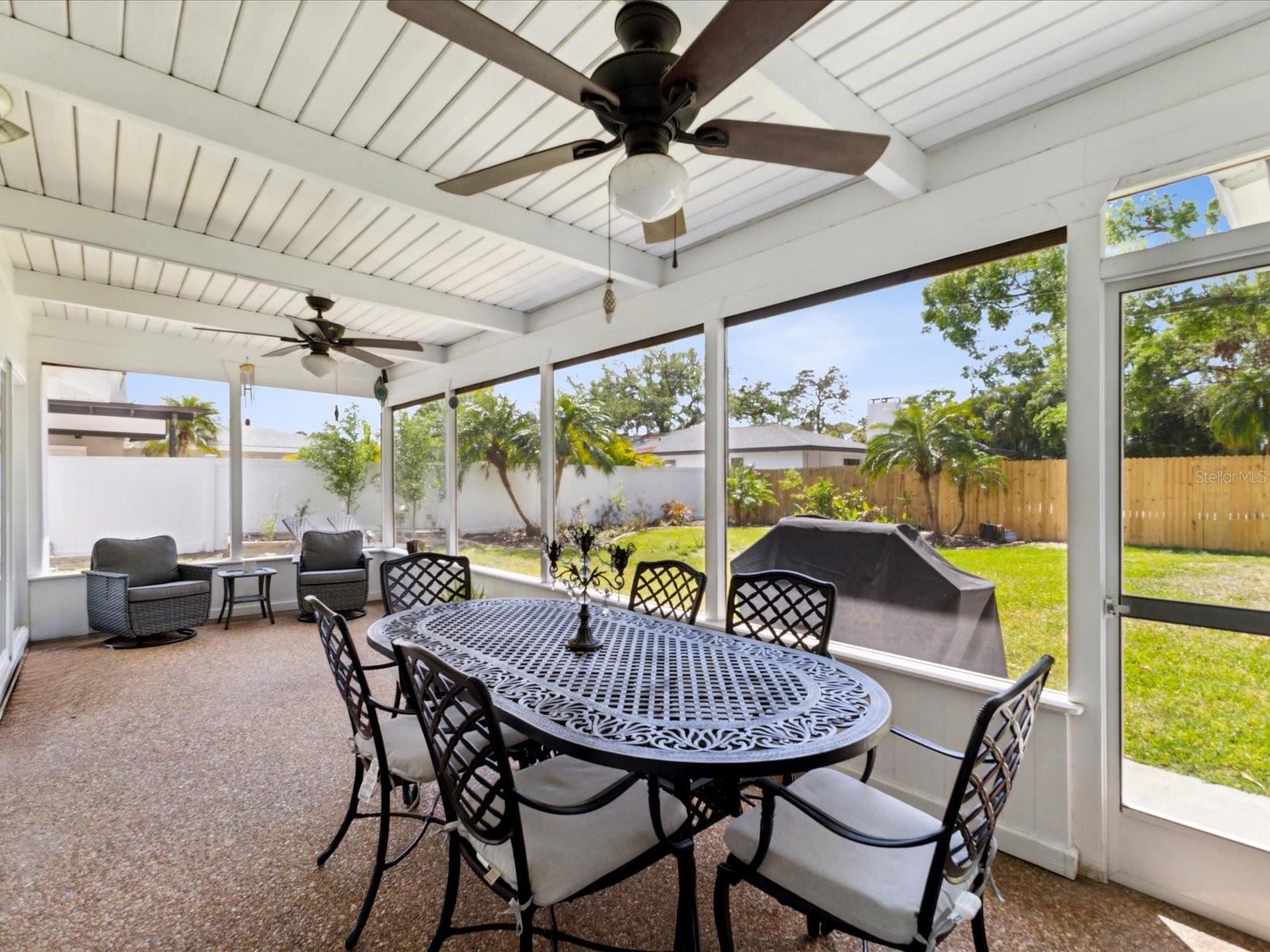 1666 N DAKOTA AVE NE, ST PETERSBURG, FL, 33703