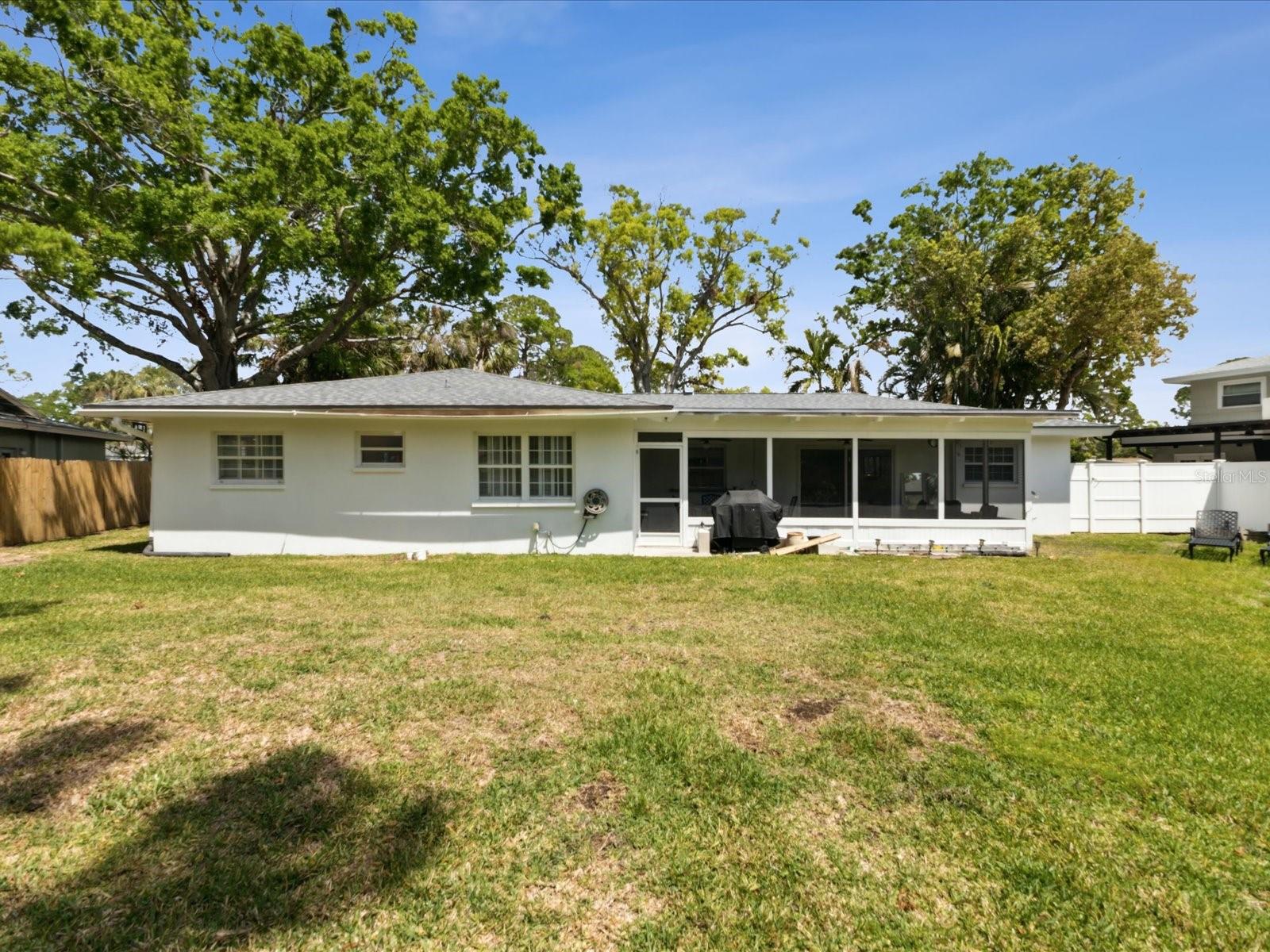 1666 N DAKOTA AVE NE, ST PETERSBURG, FL, 33703