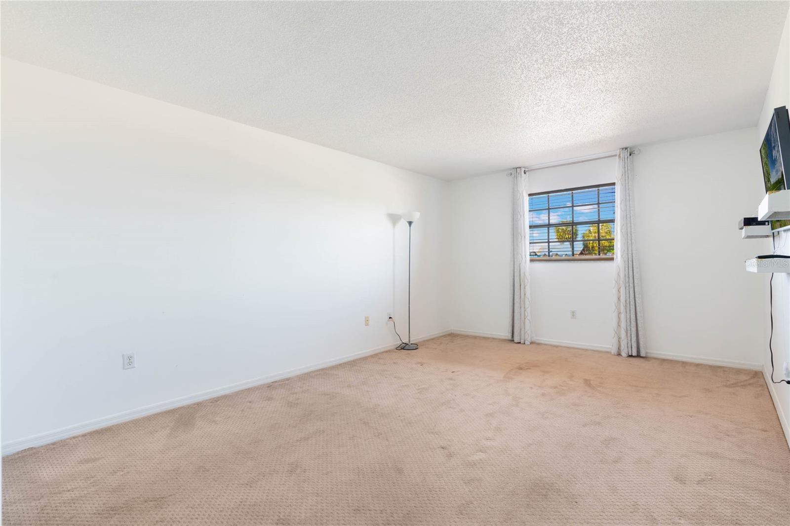 500 NEWELL HILL RD #111D, LEESBURG, FL, 34748