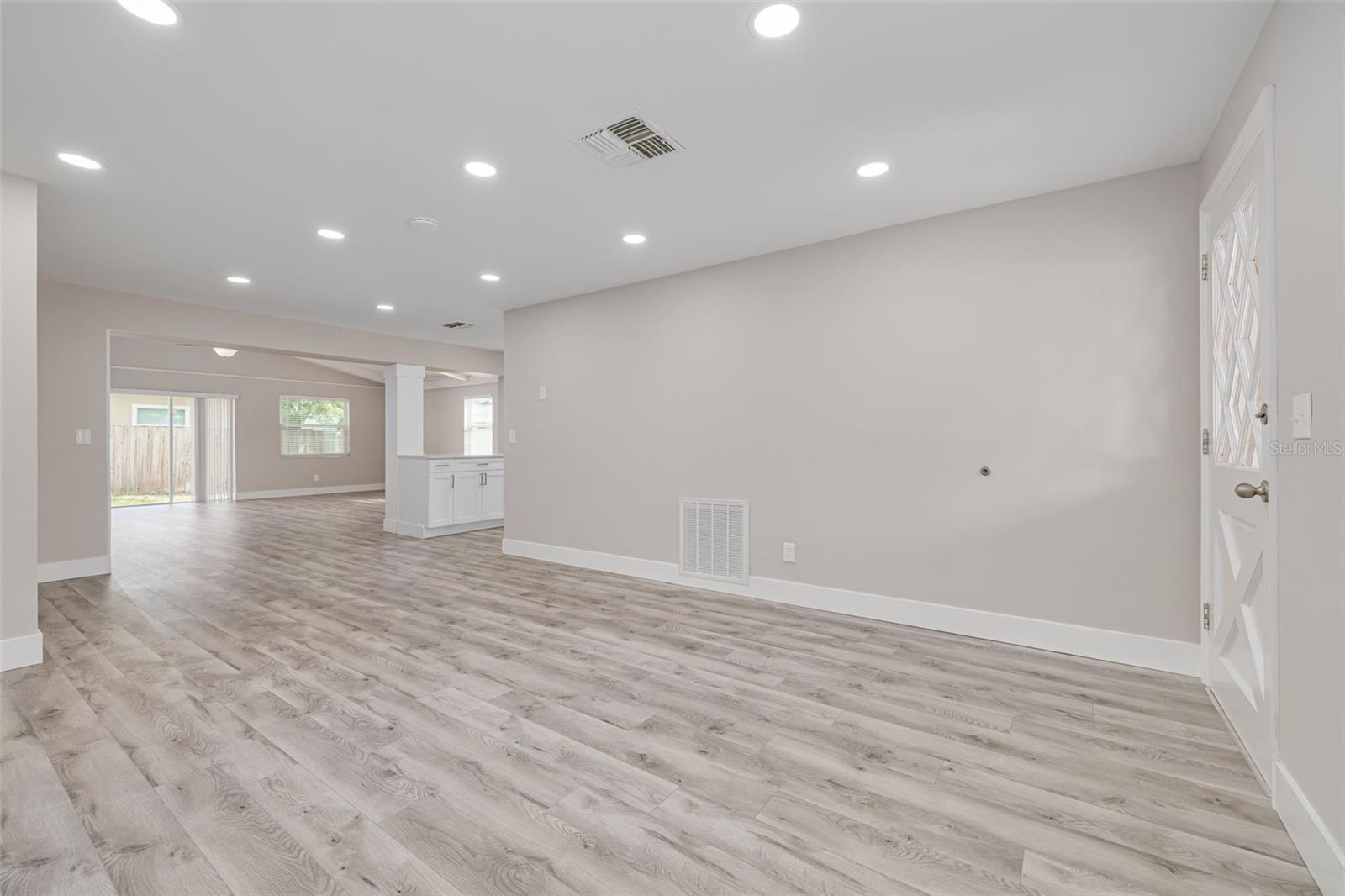 1254 8TH AVE NE, LARGO, FL, 33770